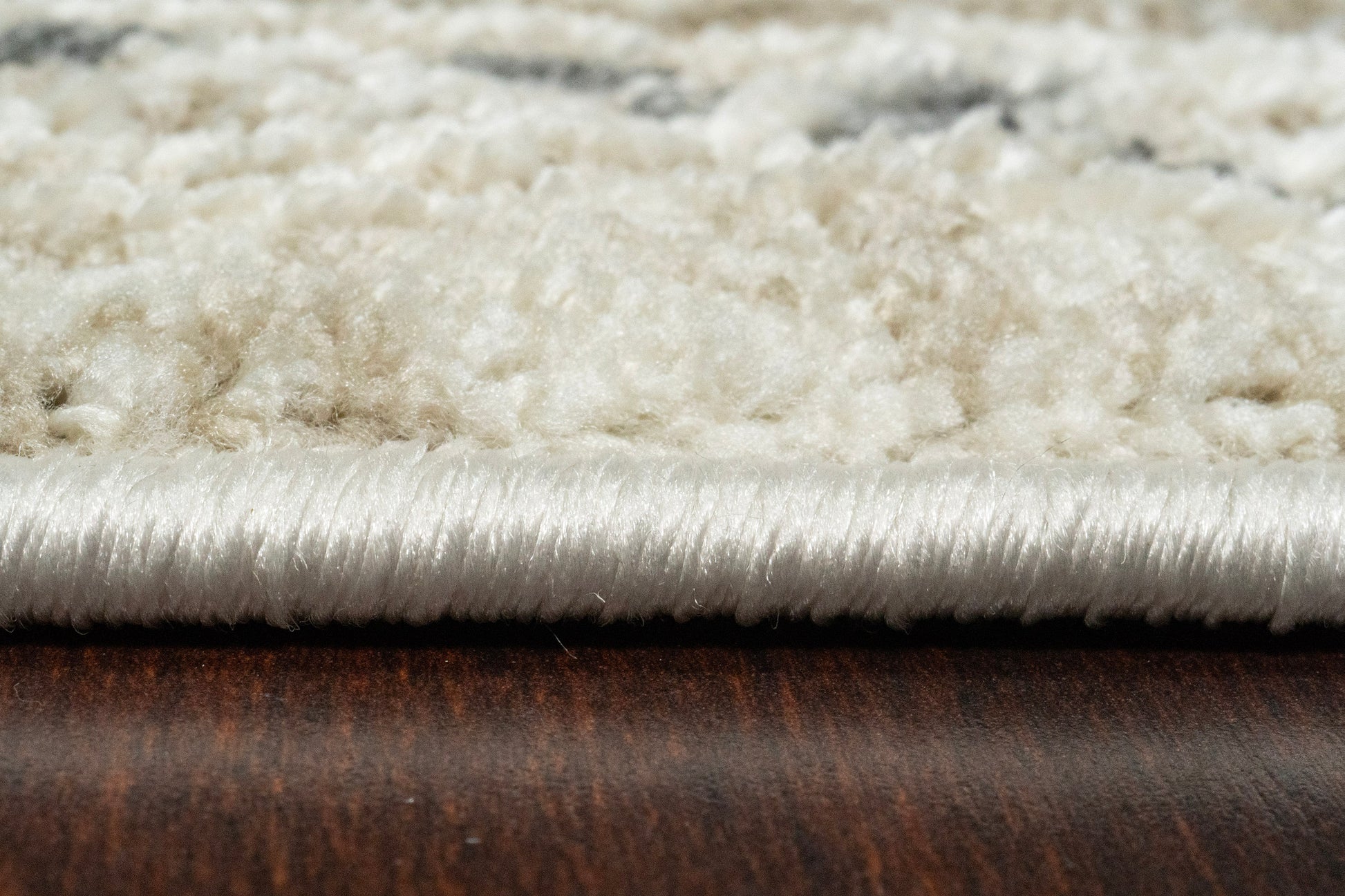 Venedik Traditional Cream/Grey Floral Medium Pile Rug