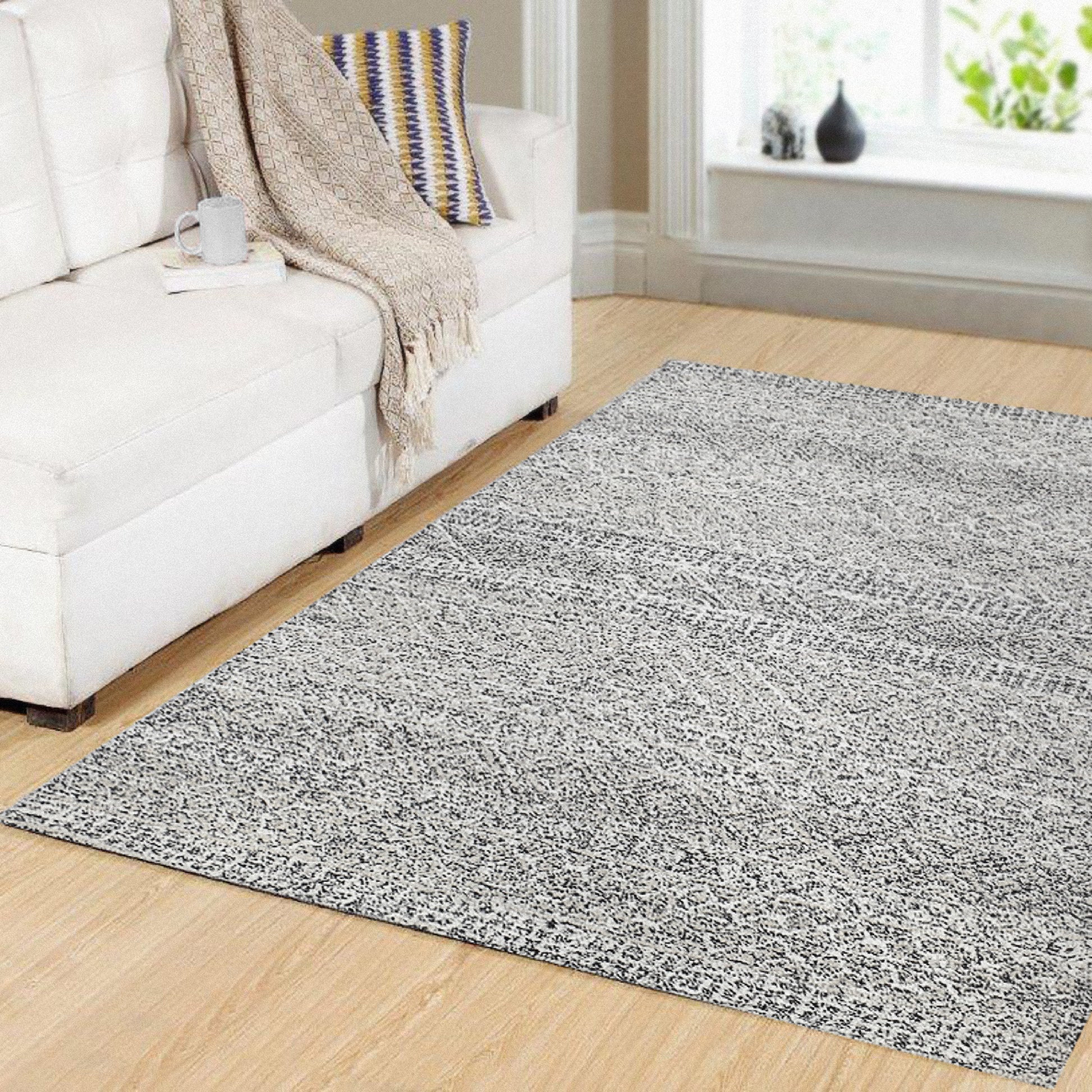 Vigo Modern Charcoal/Ivory Geometric Medium Pile Rug