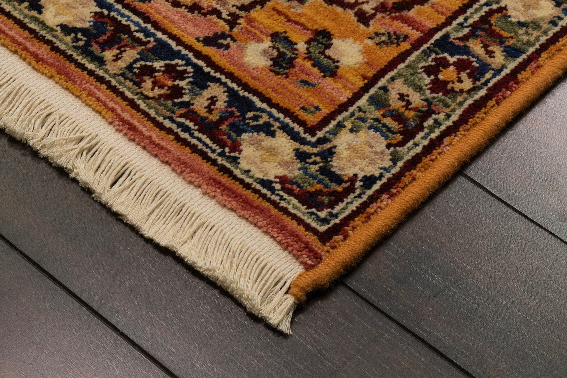 Wade Traditional Red/Multi Floral Medium Pile Rug