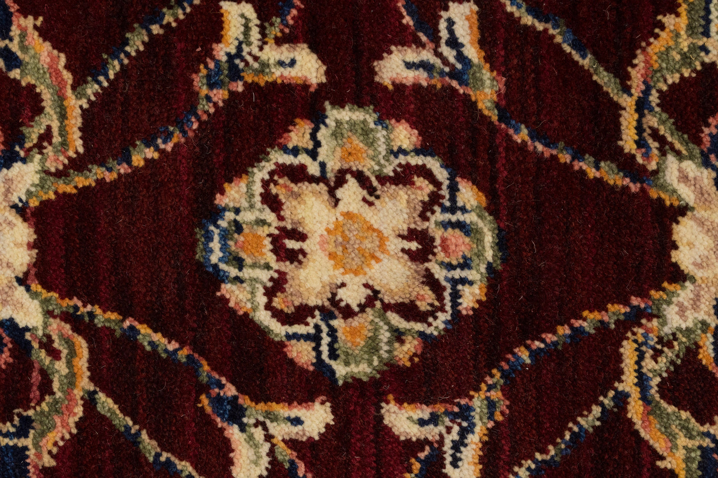 Wade Traditional Red/Multi Floral Medium Pile Rug