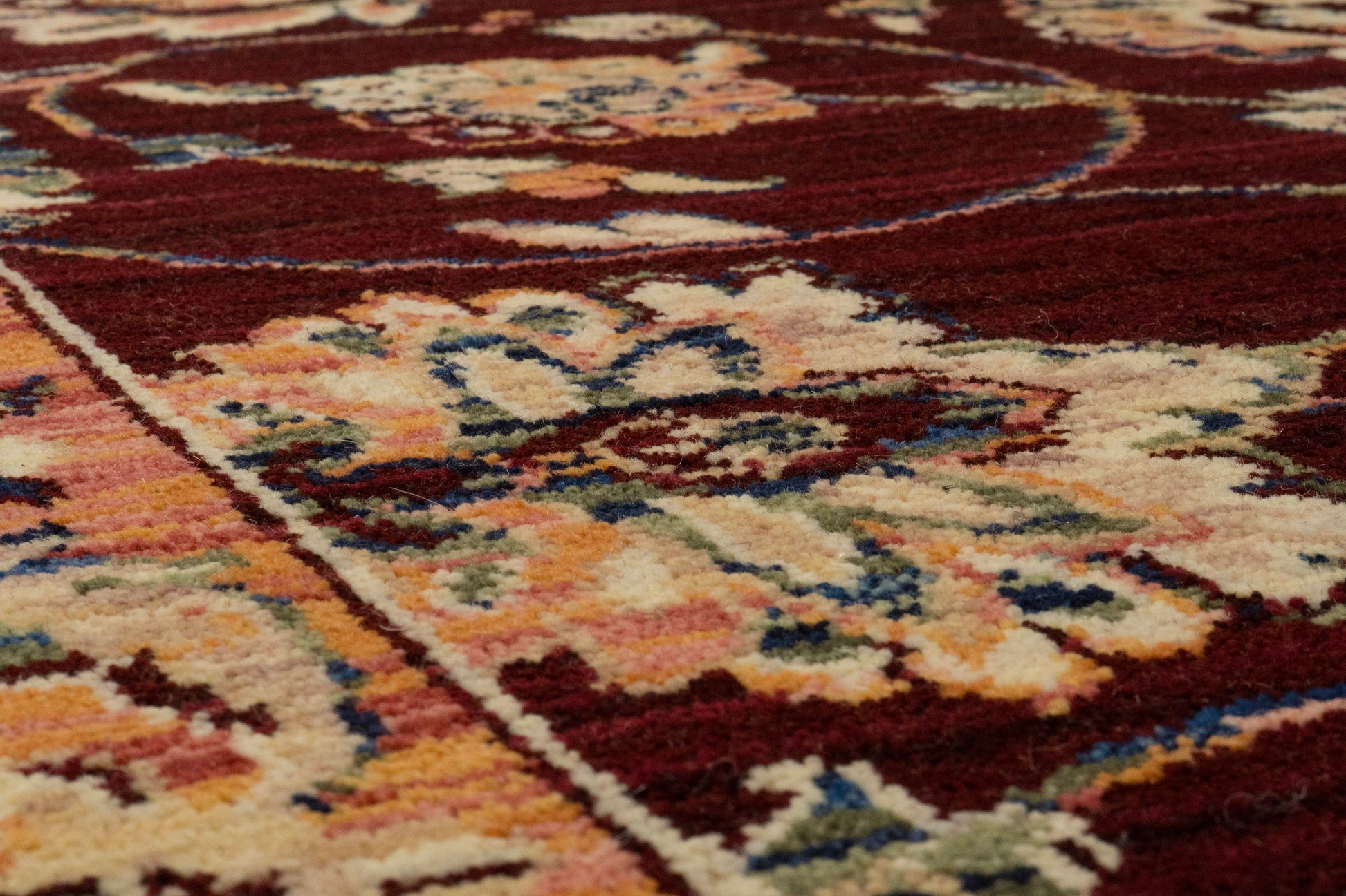 Wade Traditional Red/Multi Floral Medium Pile Rug