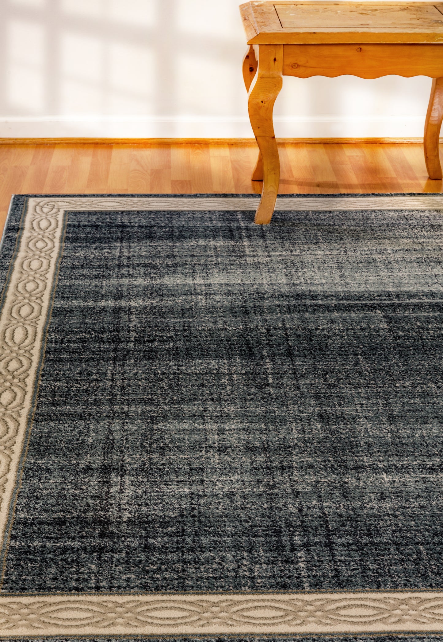 Yazd Traditional Blue/Grey Classic Medium Pile Rug