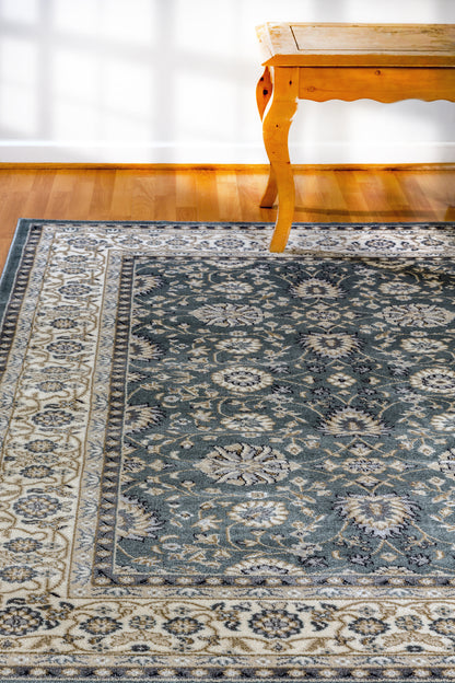 Yazd Traditional Grey/Ivory Classic Medium Pile Rug