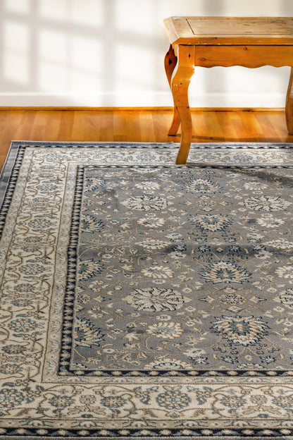 Yazd Traditional Grey/Ivory Classic Medium Pile Rug