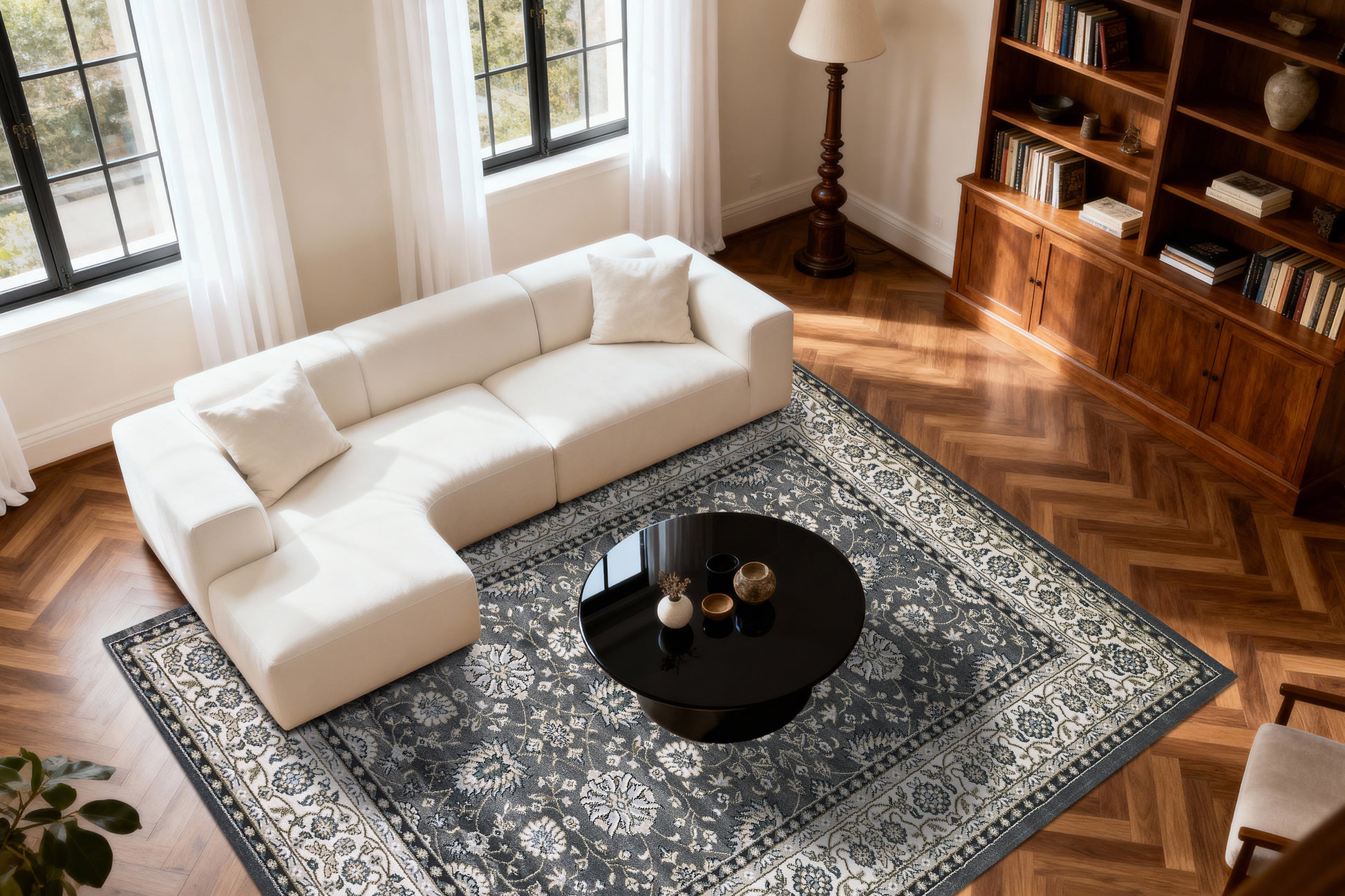 Yazd Traditional Grey/Ivory Classic Medium Pile Rug