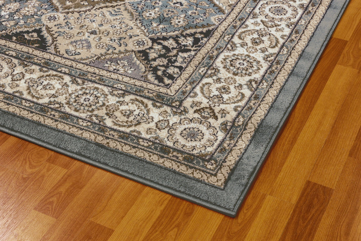 Yazd Traditional Blue/Ivory Classic Medium Pile Rug