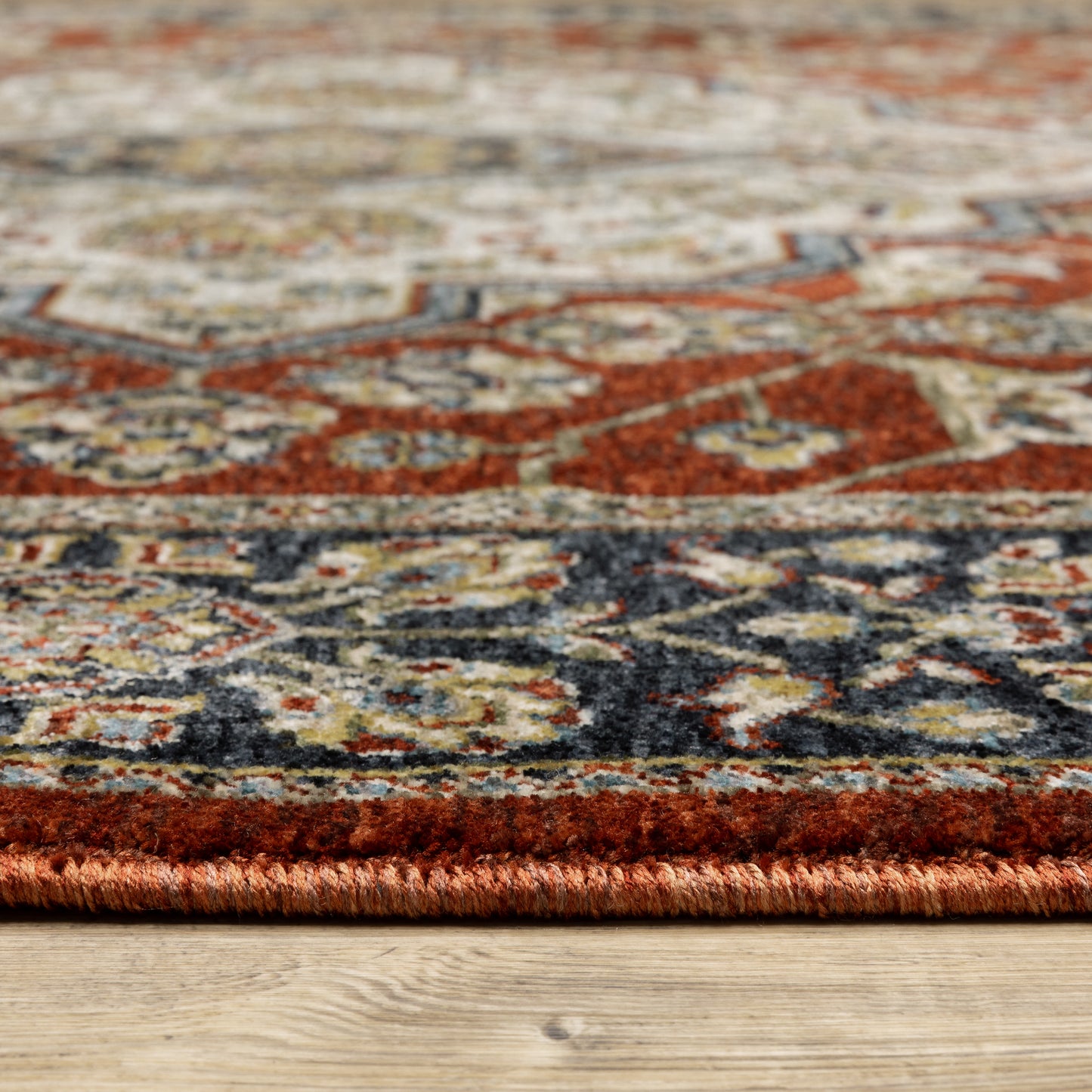 Aberdeen Medallion Red/ Blue Oriental Cut Pile Rug