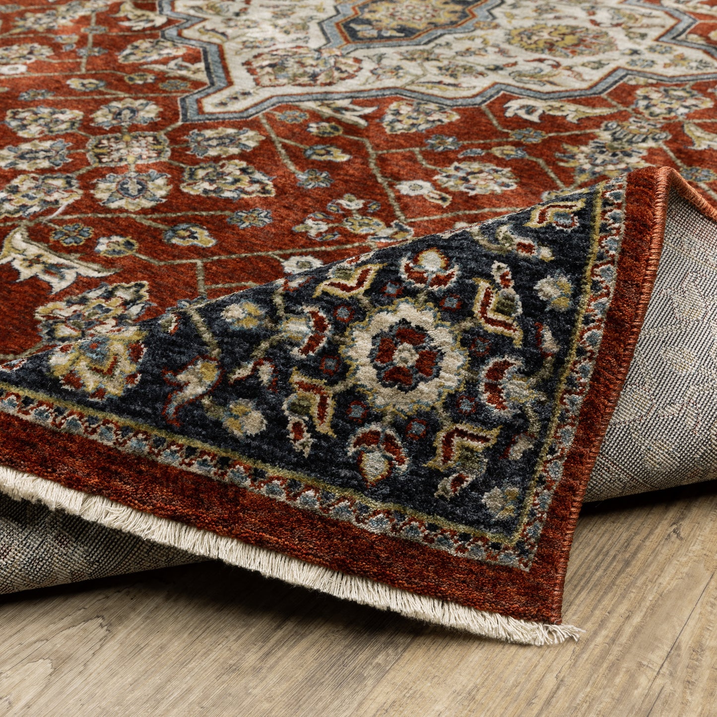 Aberdeen Medallion Red/ Blue Oriental Cut Pile Rug