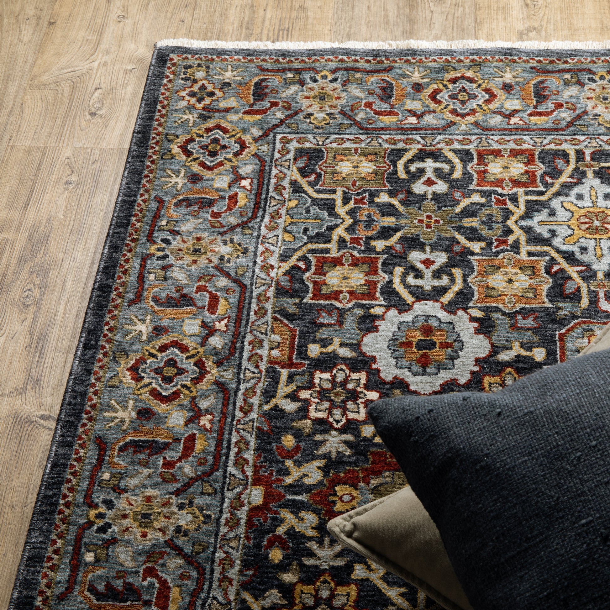 Aberdeen Floral Blue/ Multi Oriental Cut Pile Rug