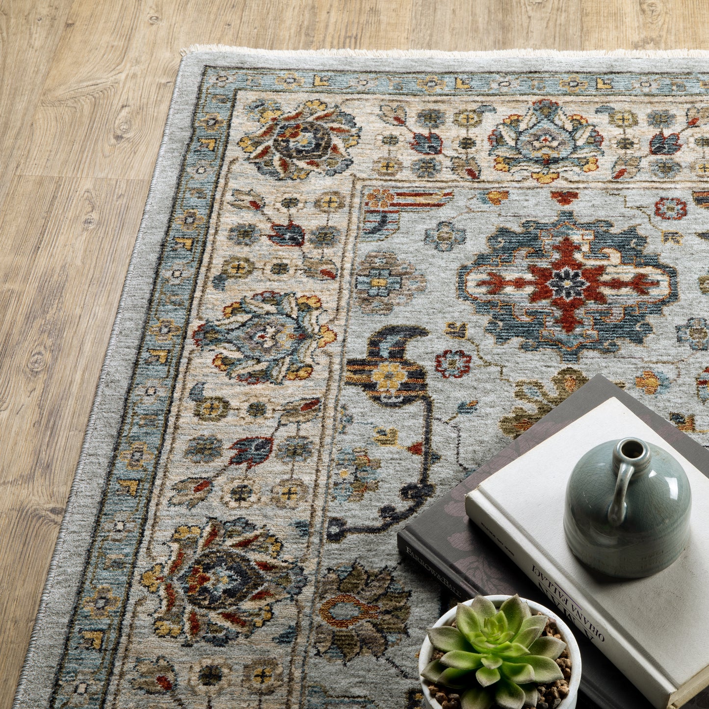 Aberdeen Floral Blue/ Ivory Oriental Cut Pile Rug