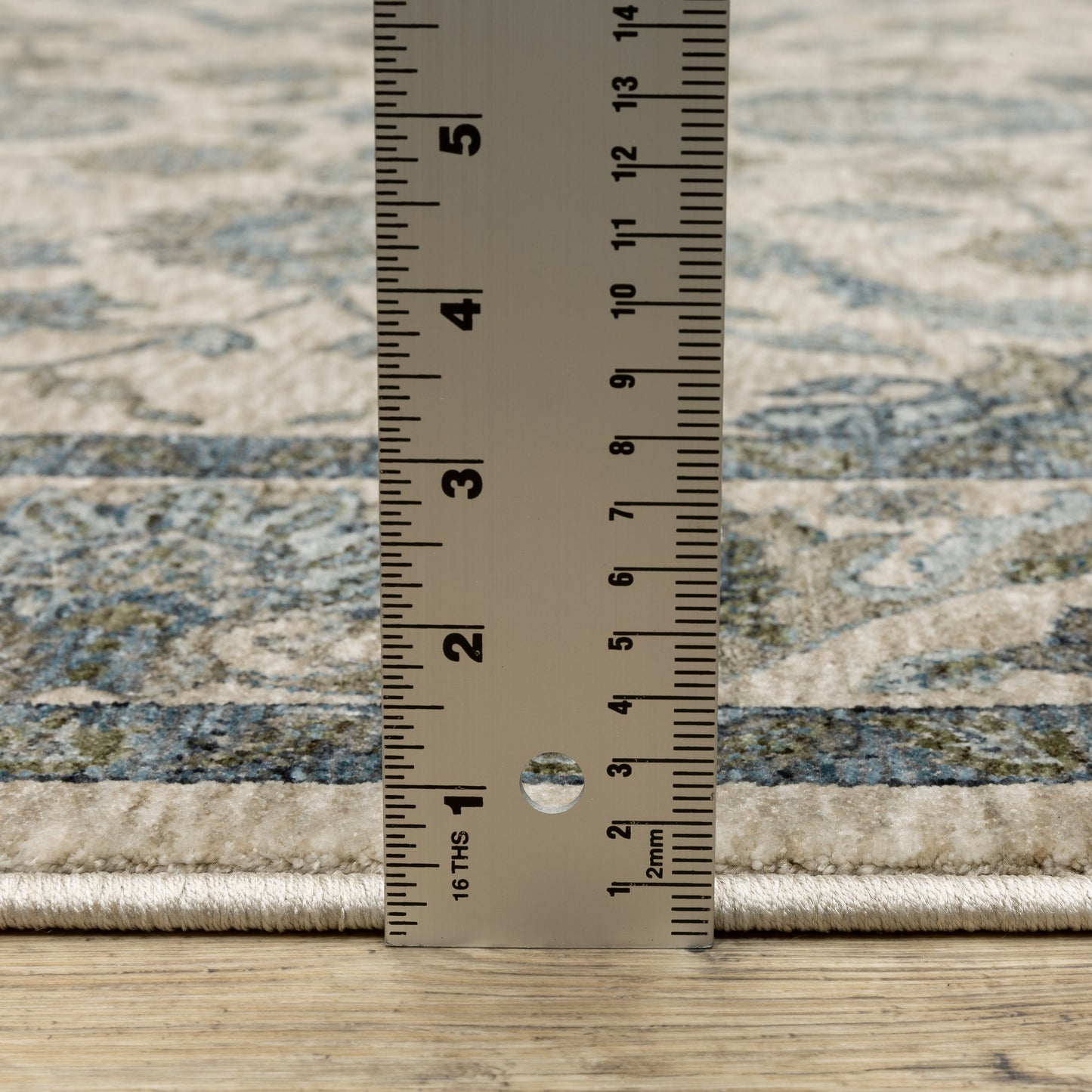 Aberdeen Floral Beige/ Blue Oriental Cut Pile Rug