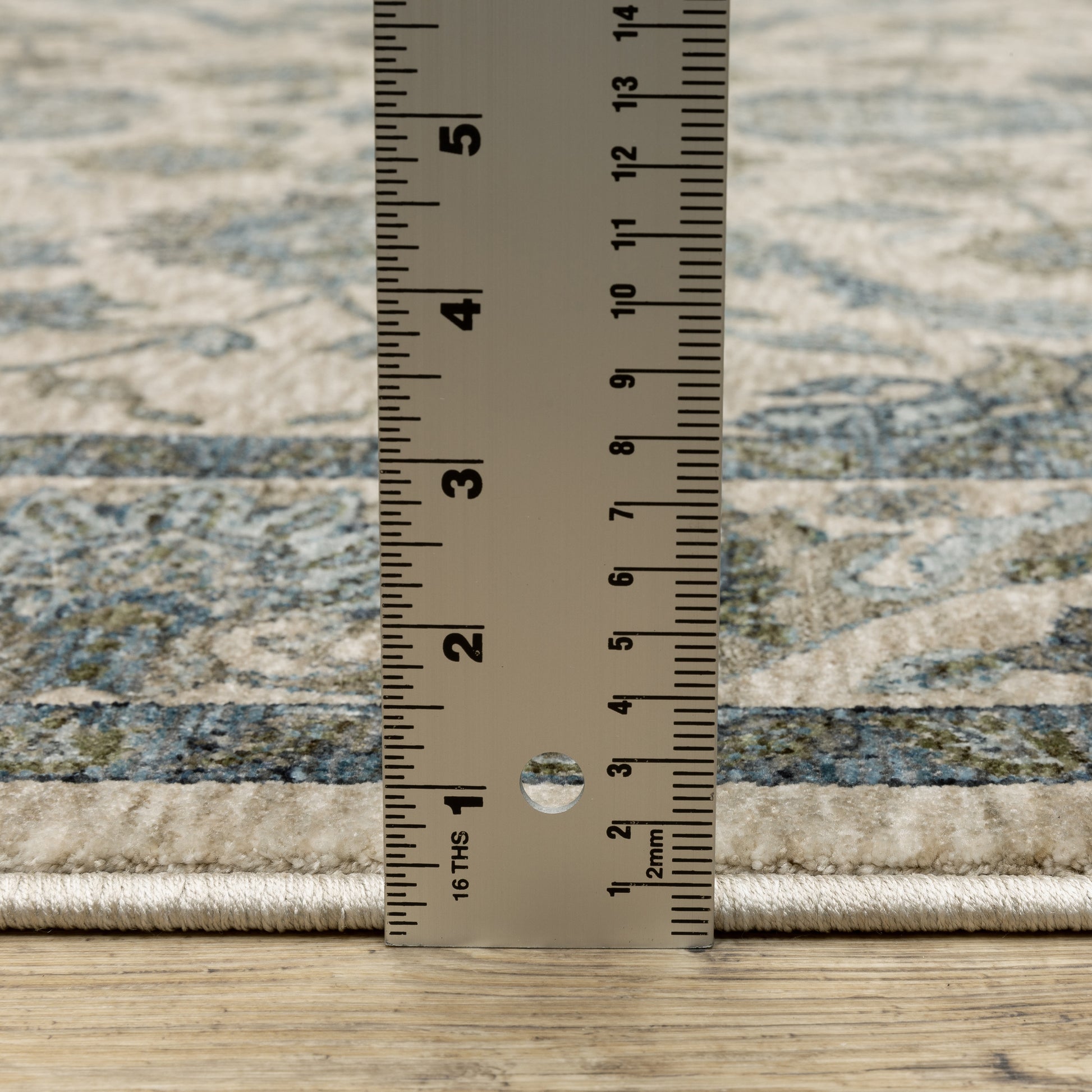 Aberdeen Floral Beige/ Blue Oriental Cut Pile Rug