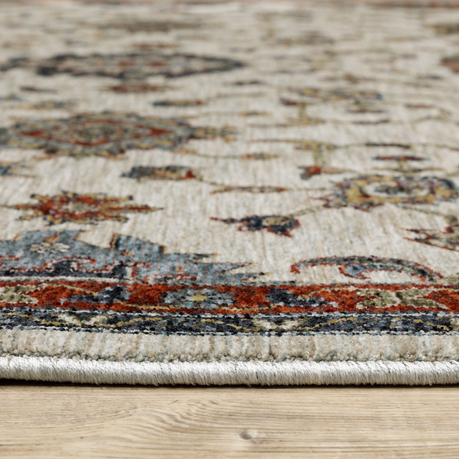 Aberdeen Floral Ivory/ Multi Oriental Cut Pile Rug