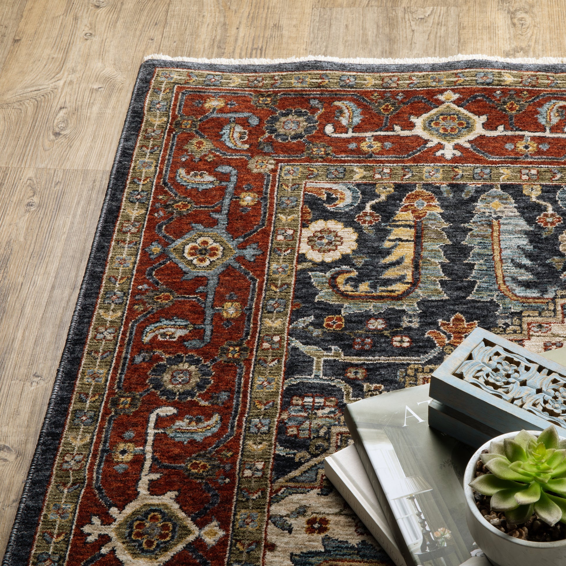 Aberdeen Floral Ivory/ Red Oriental Cut Pile Rug