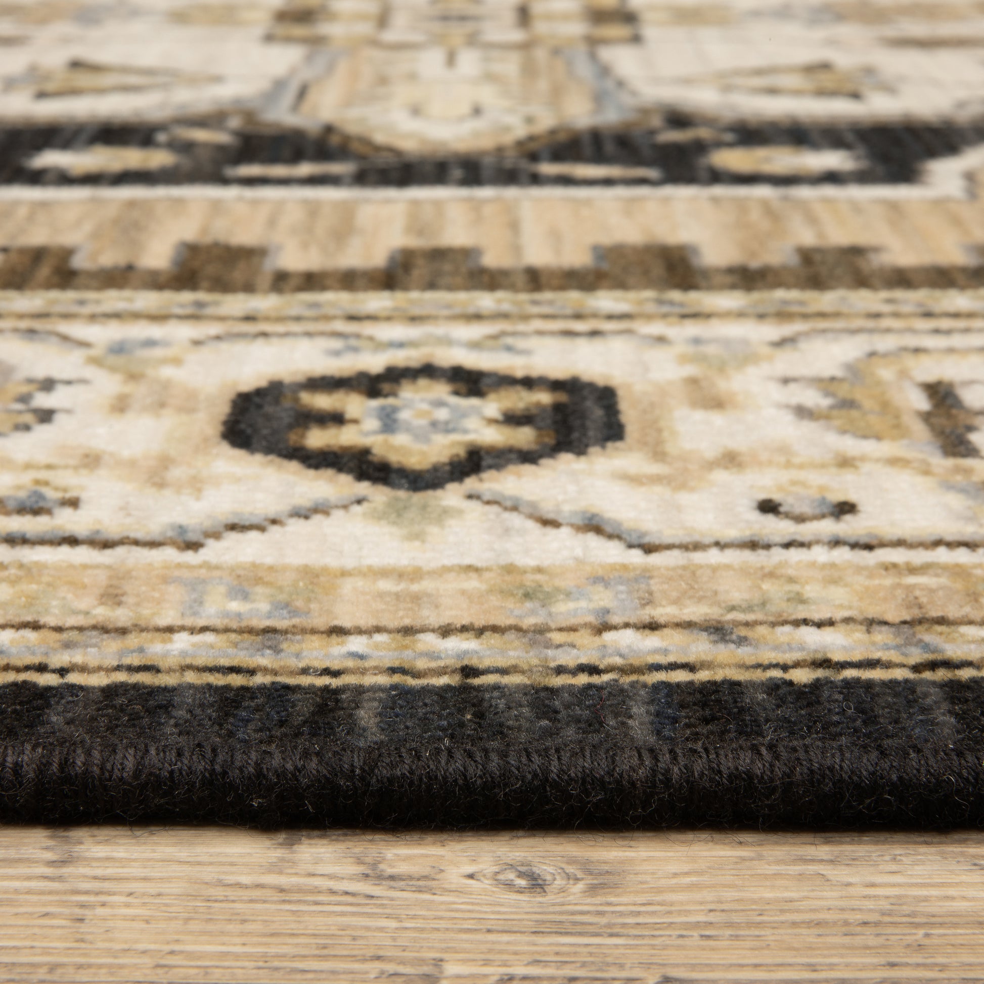 Acacia Medallion Tan/ Black Oriental Cut Pile Rug