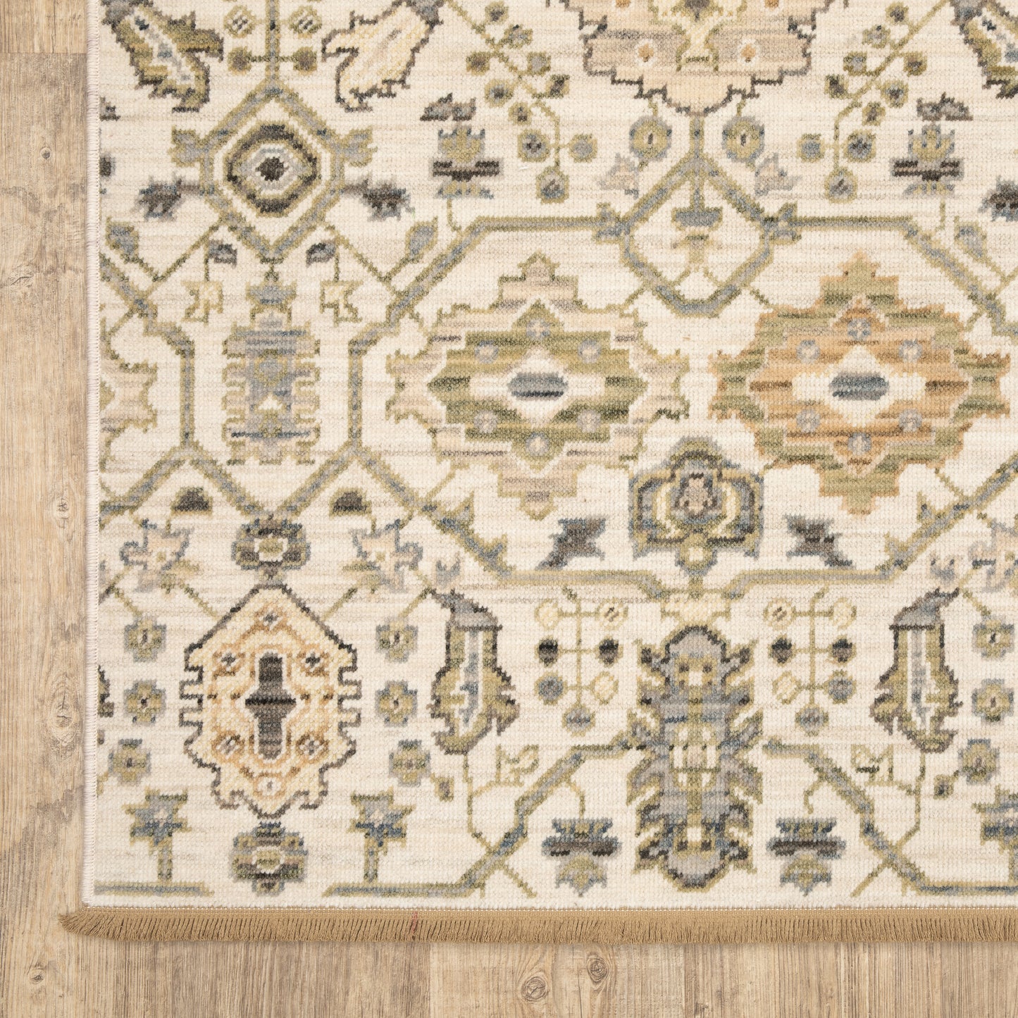 Acacia Oriental Beige/ Tan Floral Cut Pile Rug