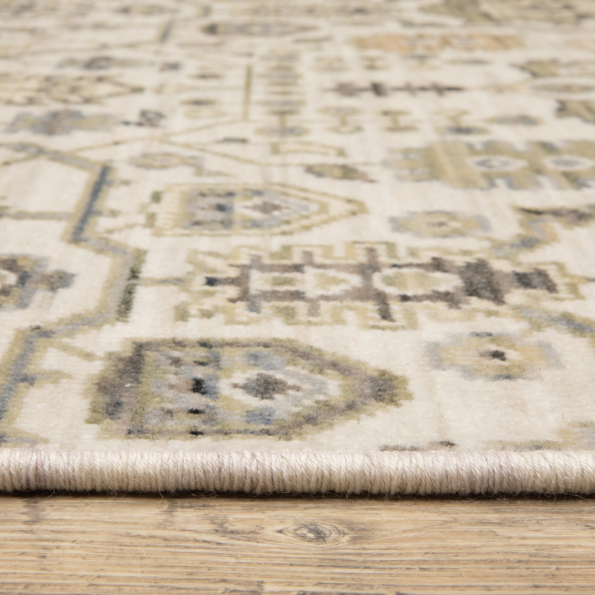 Acacia Oriental Beige/ Tan Floral Cut Pile Rug