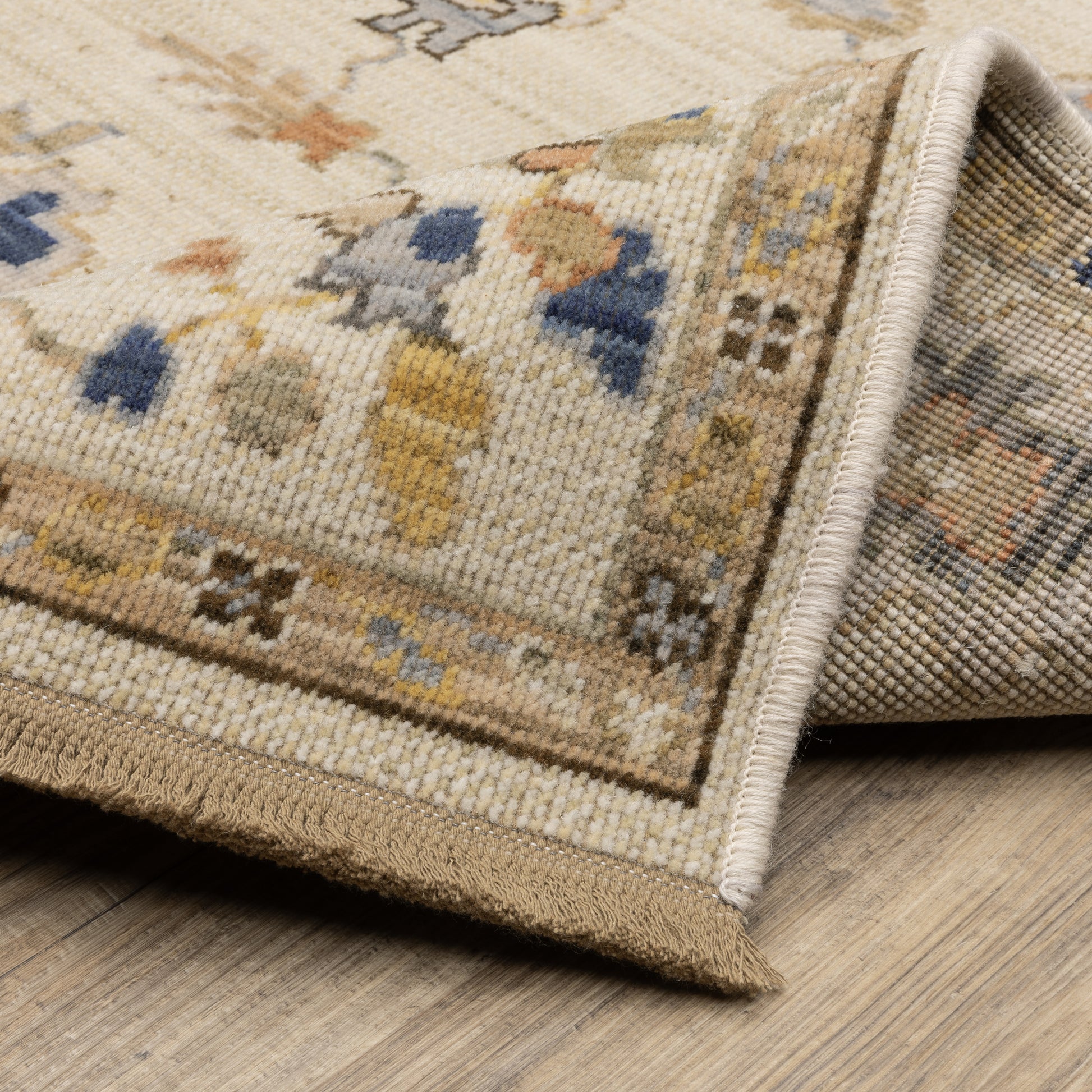 Acacia Floral Beige/ Tan Oriental Cut Pile Rug