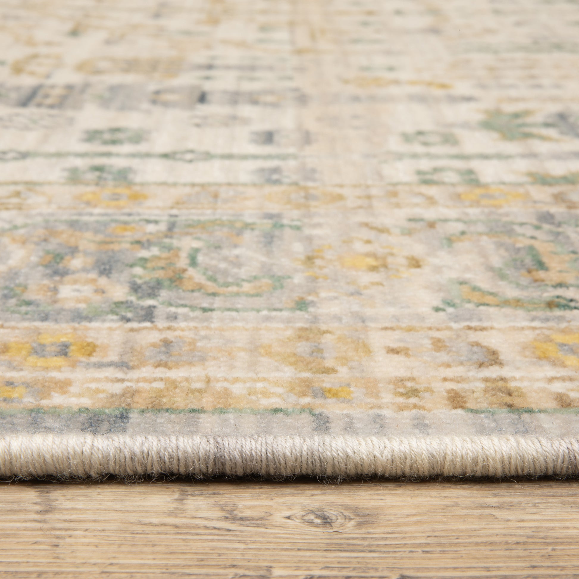 Acacia Floral Beige/ Green Oriental Cut Pile Rug