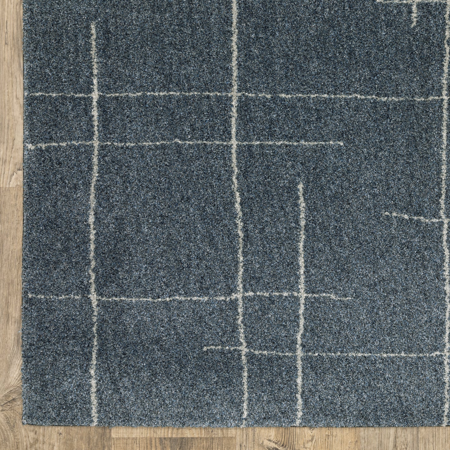 Alton Solid Blue/ Beige Geometric Cut Pile Rug