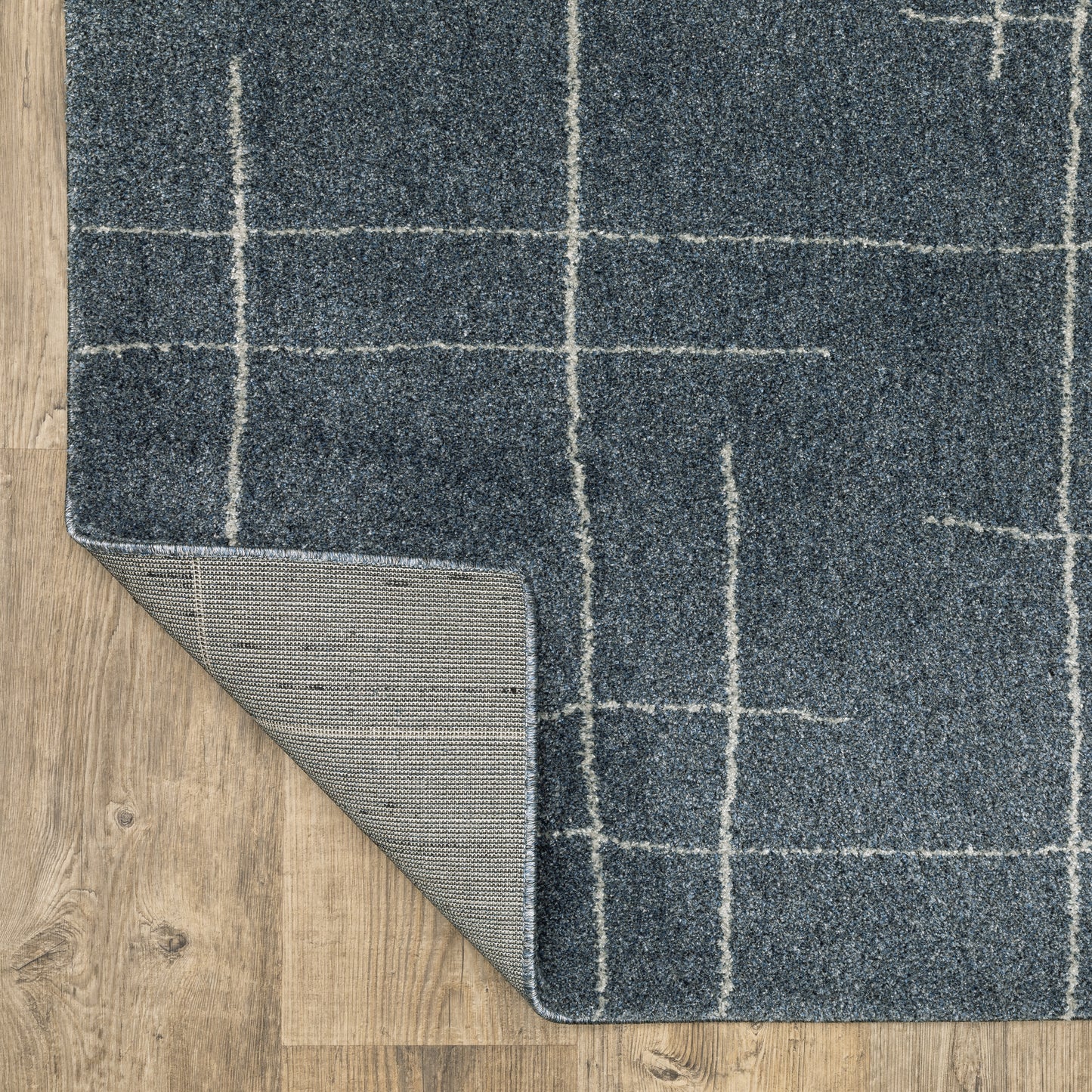Alton Solid Blue/ Beige Geometric Cut Pile Rug