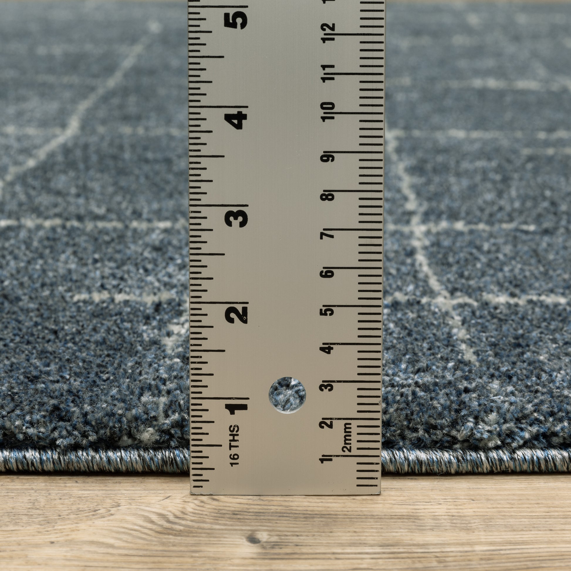 Alton Solid Blue/ Beige Geometric Cut Pile Rug