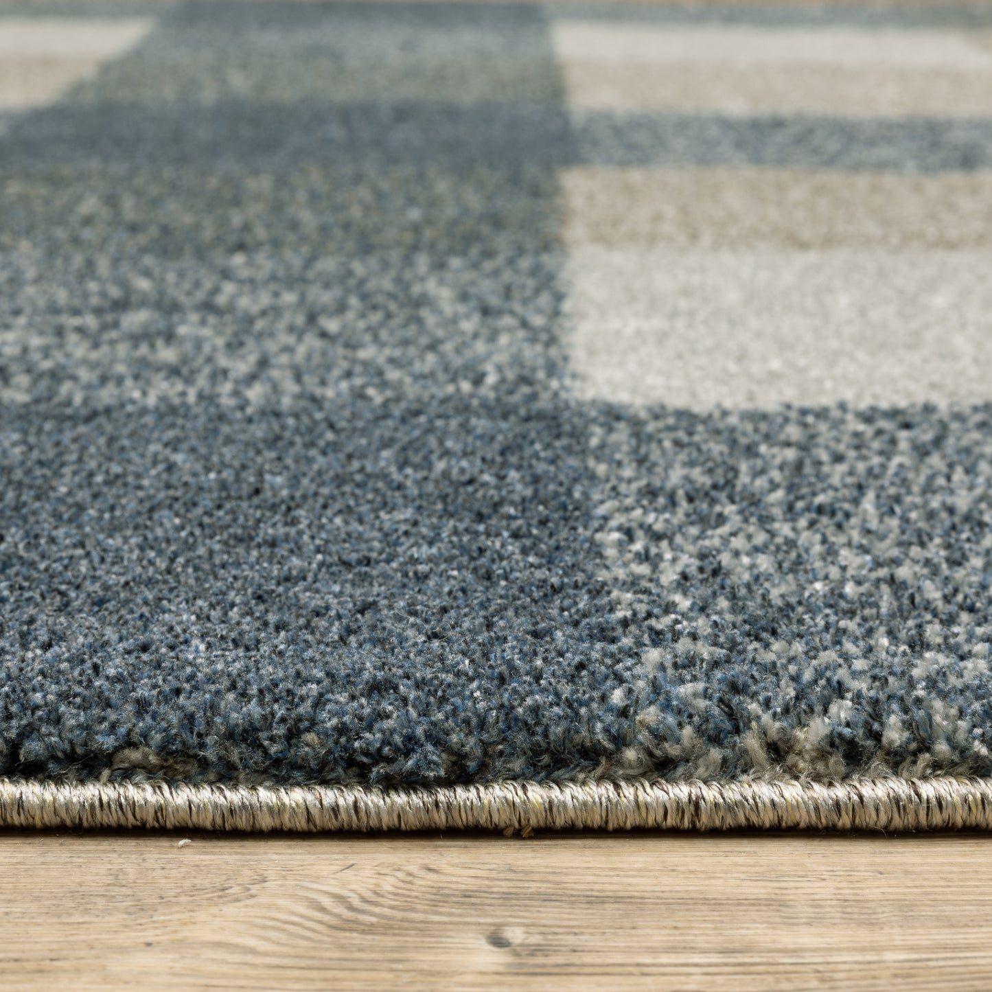 Alton Distressed Blue/ Beige Geometric Cut Pile Rug