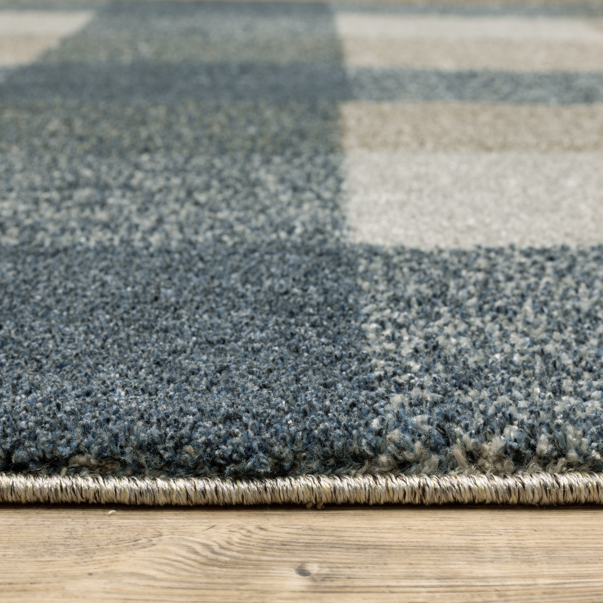 Alton Distressed Blue/ Beige Geometric Cut Pile Rug