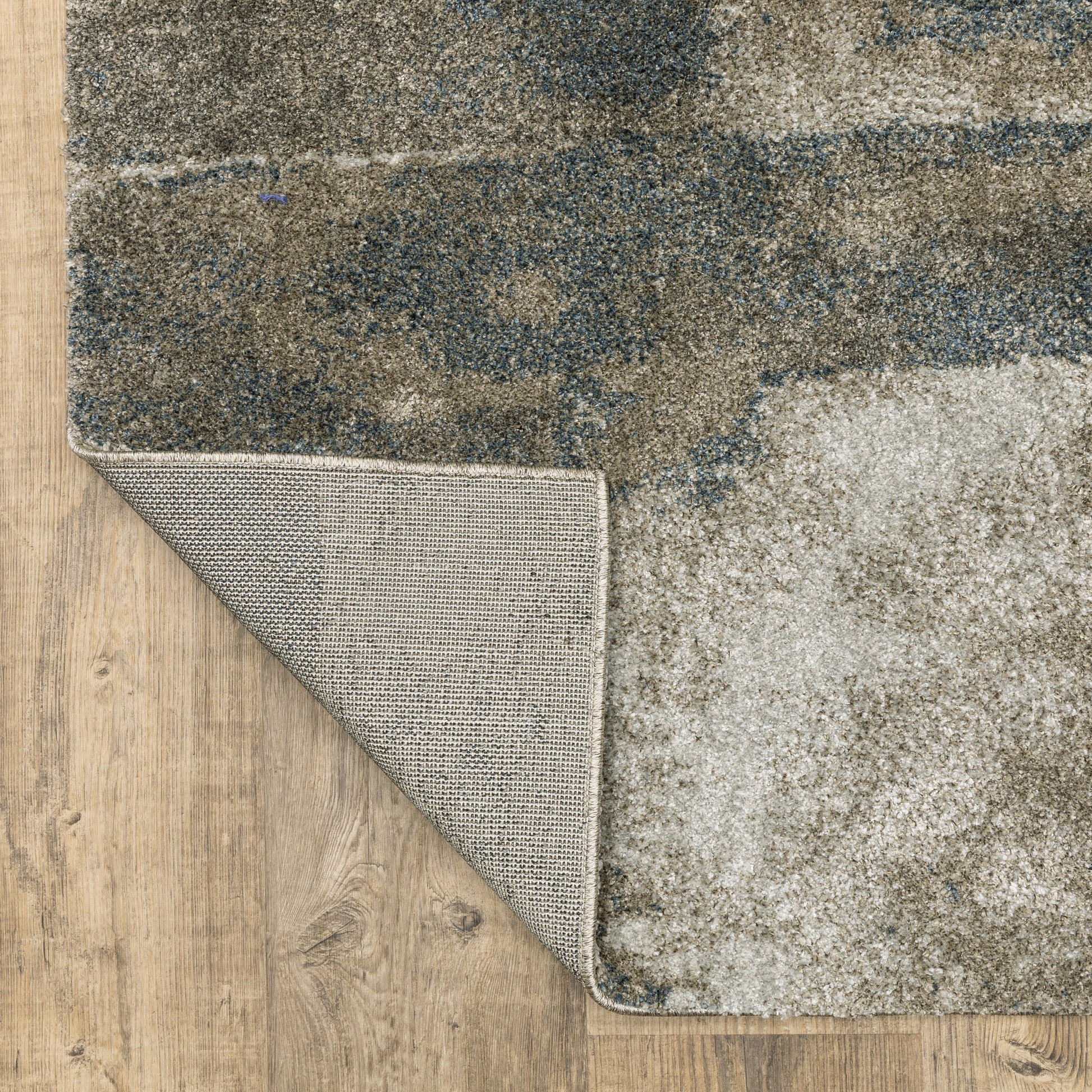 Alton Distressed Blue/ Brown Abstract Cut Pile Rug