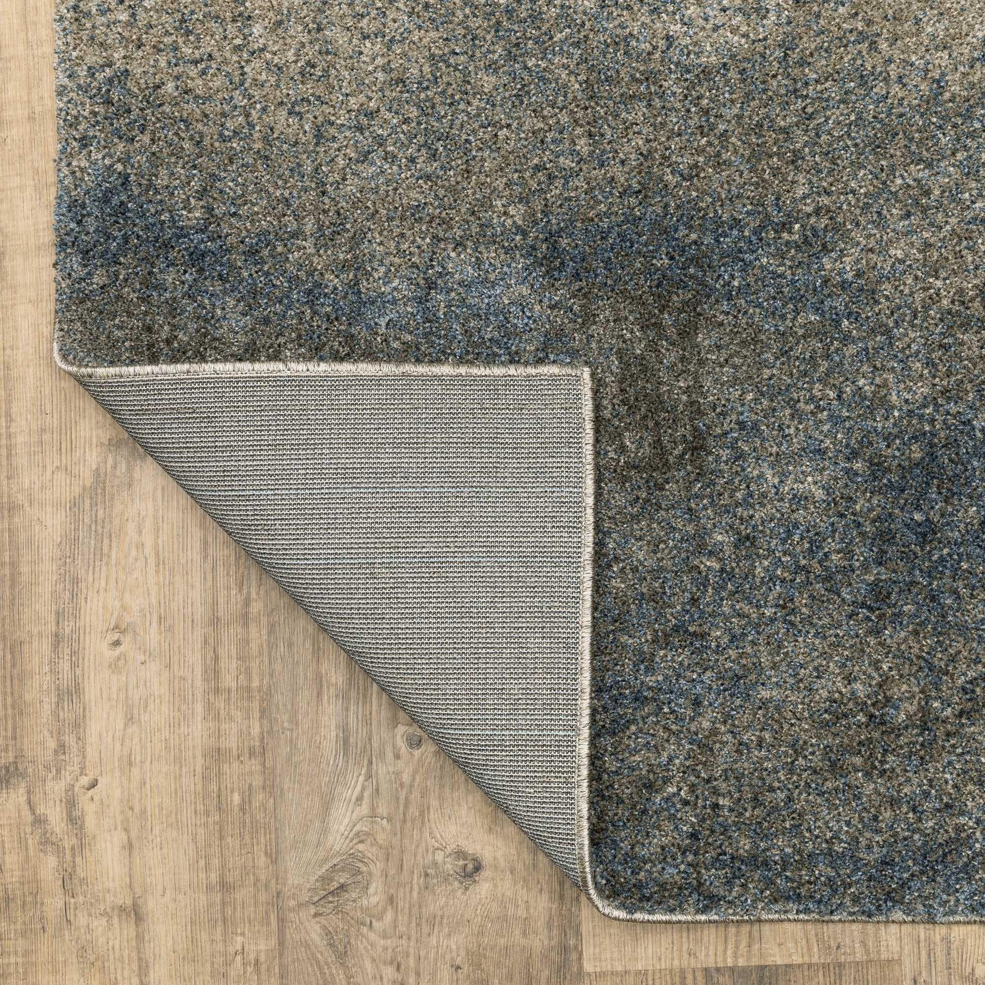 Alton Distressed Beige/ Blue Abstract Cut Pile Rug