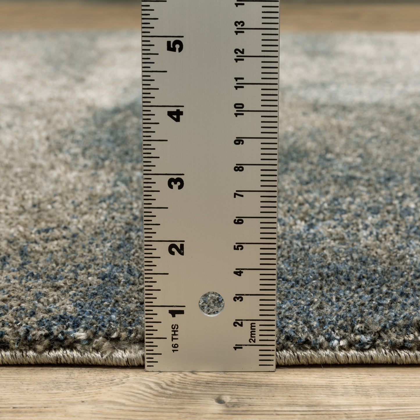 Alton Distressed Beige/ Blue Abstract Cut Pile Rug