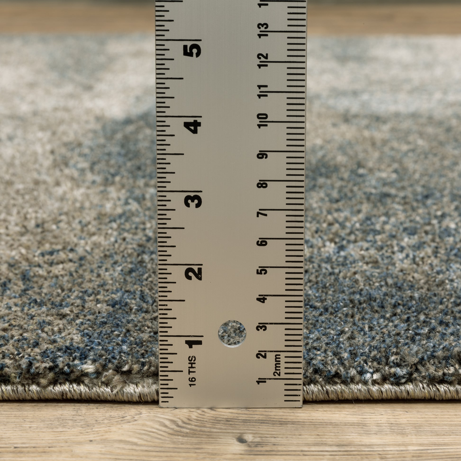 Alton Distressed Beige/ Blue Abstract Cut Pile Rug