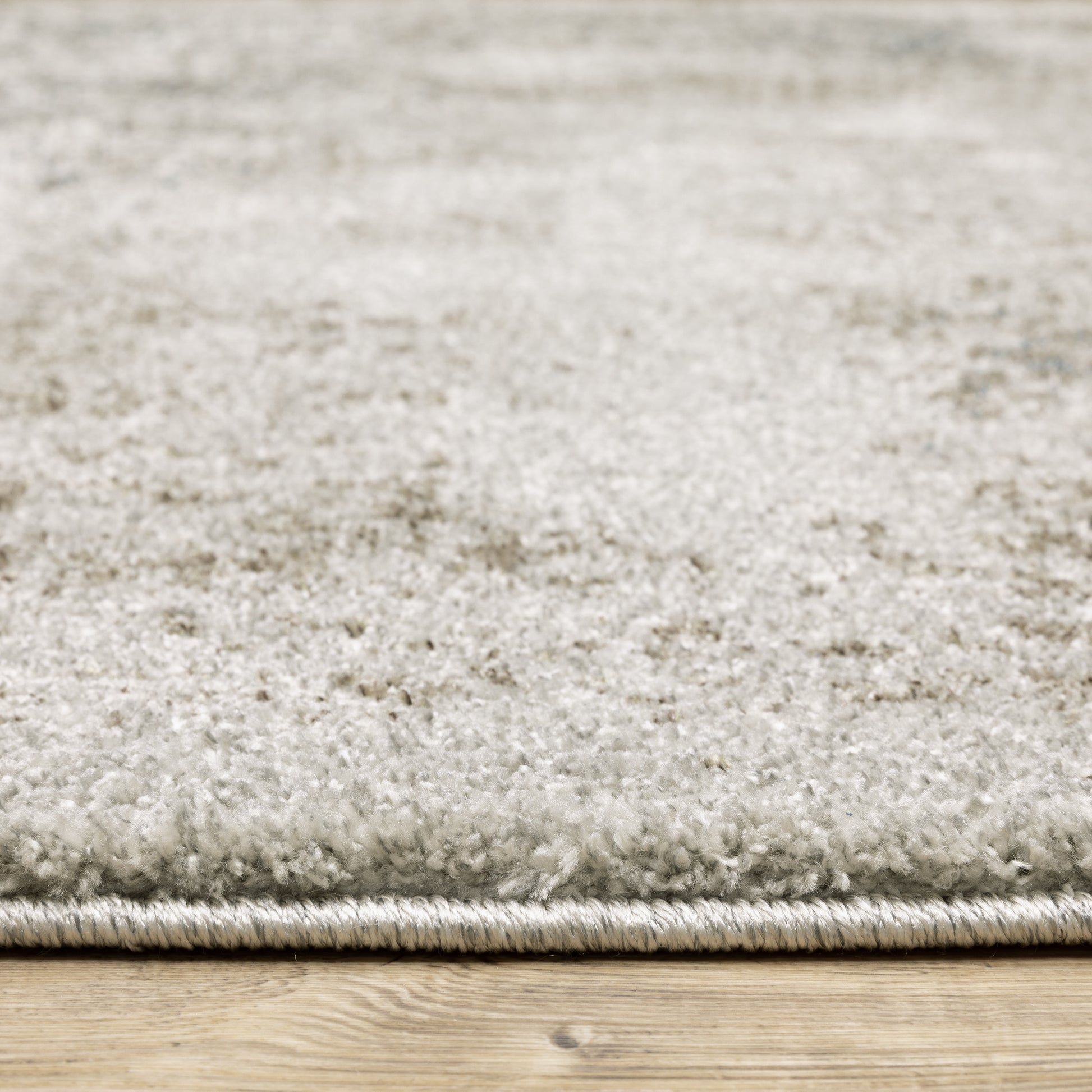 Alton Distressed Beige/ Grey Oriental Cut Pile Rug