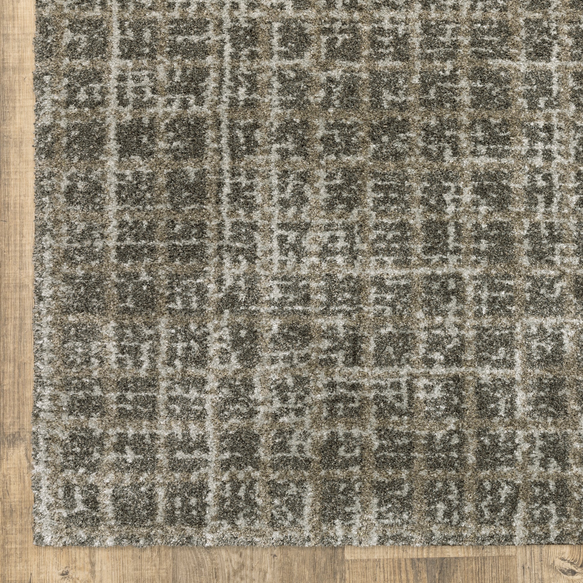 Alton Distressed Brown/ Beige Geometric Cut Pile Rug