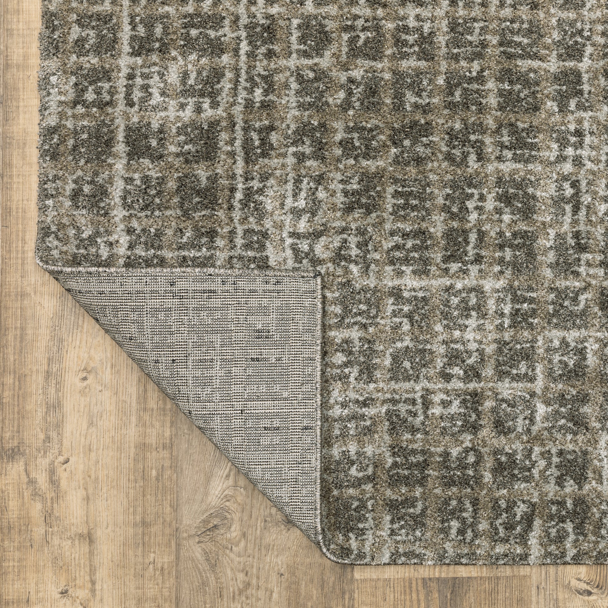 Alton Distressed Brown/ Beige Geometric Cut Pile Rug