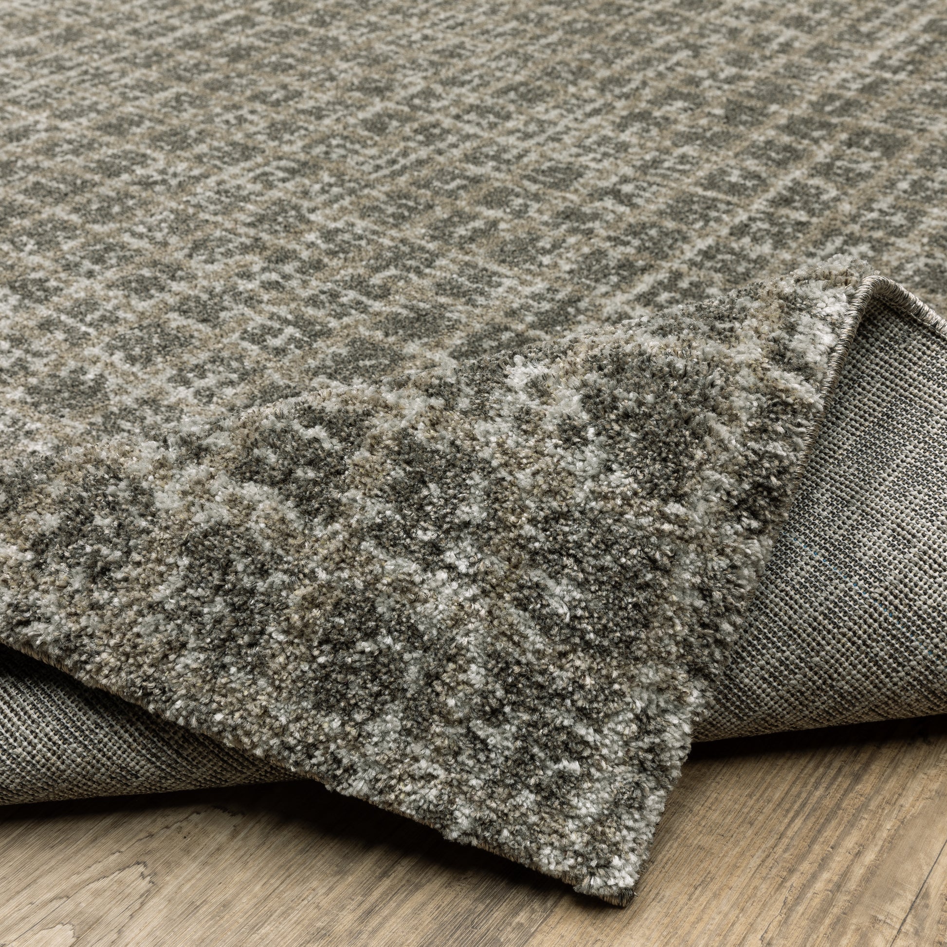 Alton Distressed Brown/ Beige Geometric Cut Pile Rug