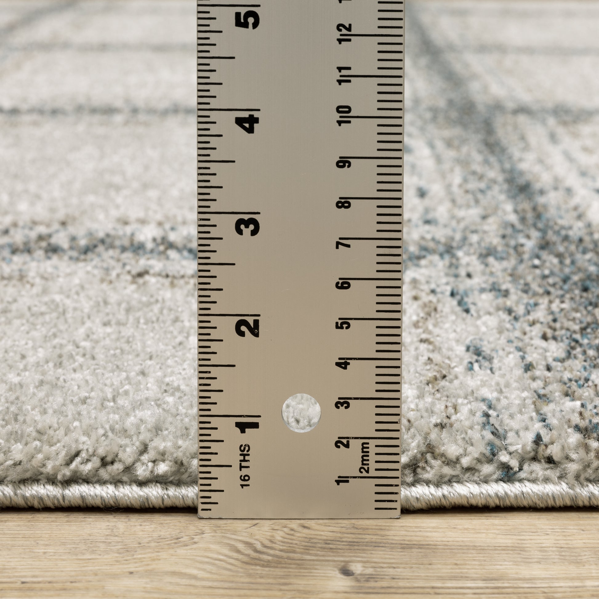 Alton Geometric Beige/ Blue Cut Pile Rug