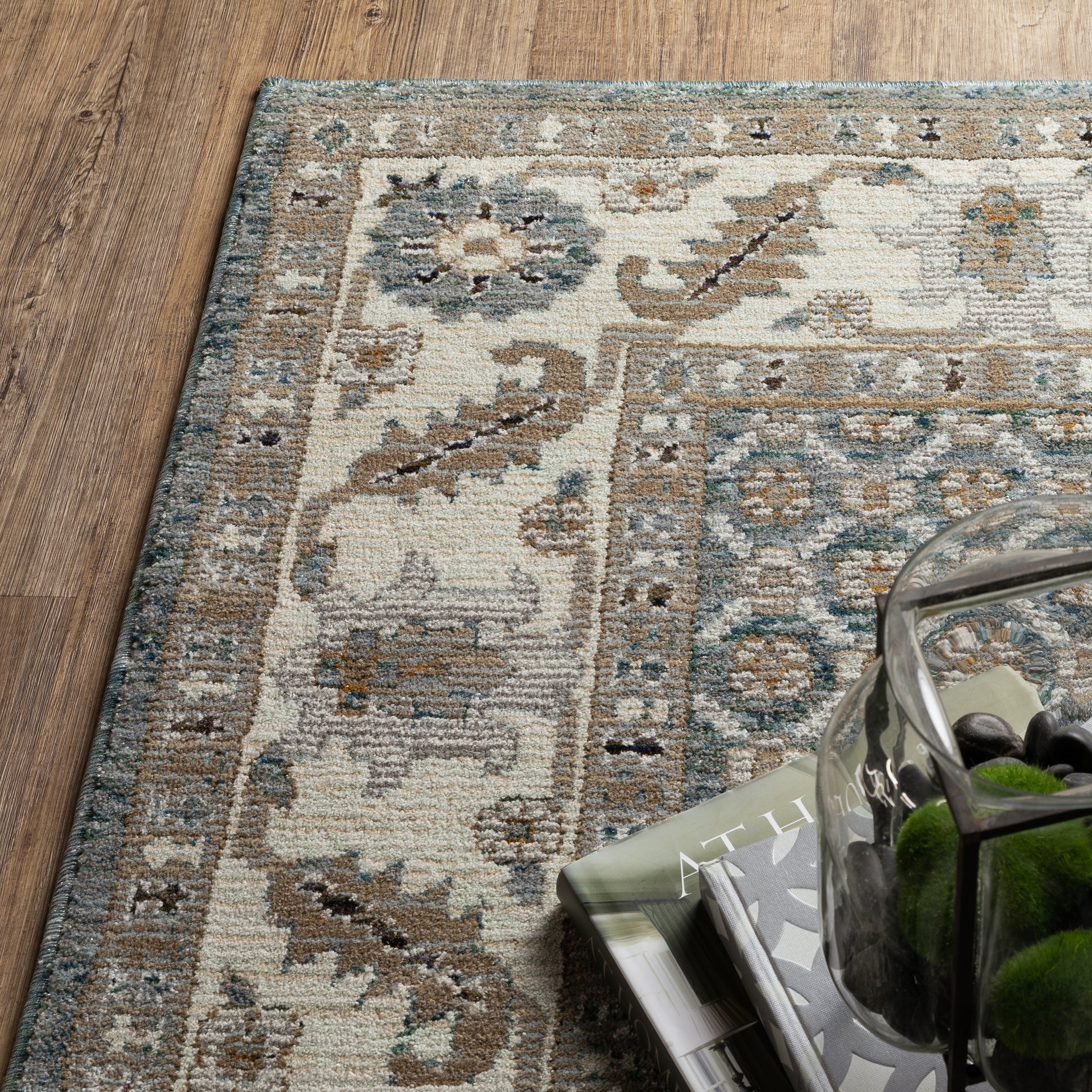 Andorra Oriental Blue/ Ivory Floral Cut Pile Rug