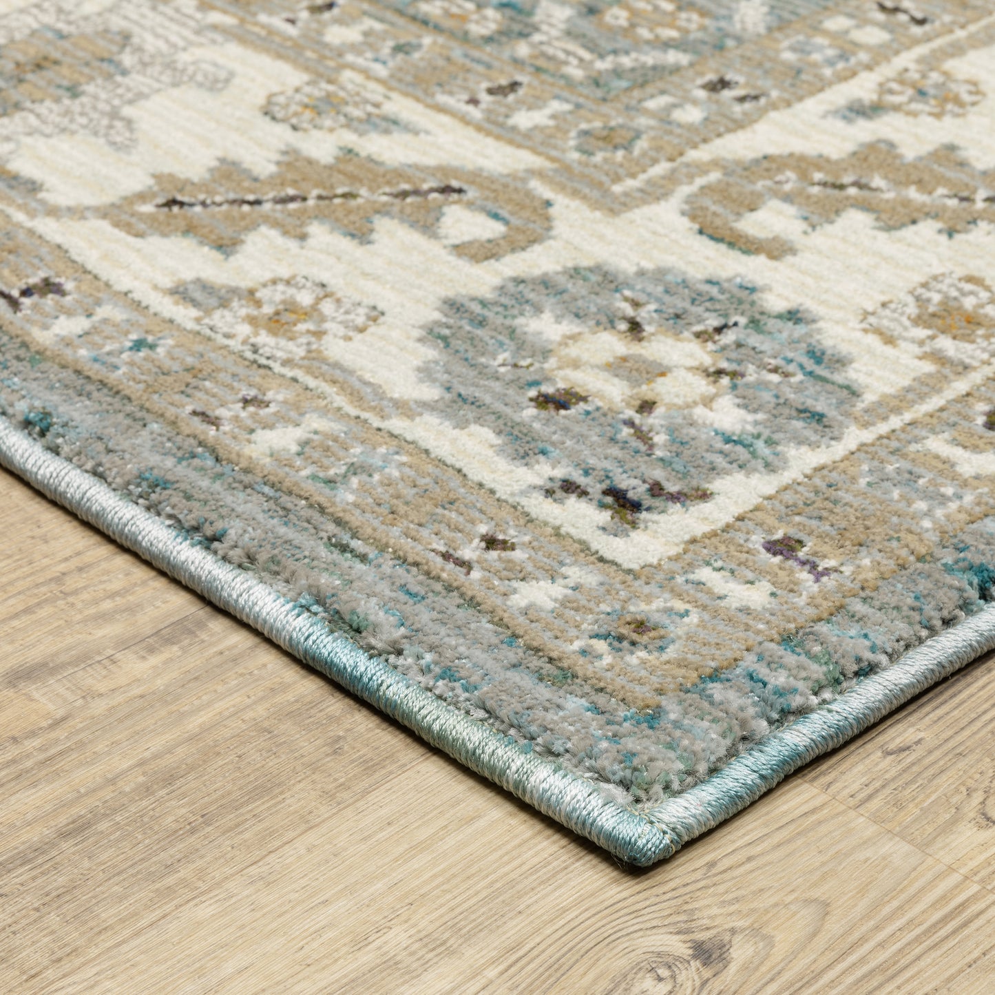 Andorra Oriental Blue/ Ivory Floral Cut Pile Rug