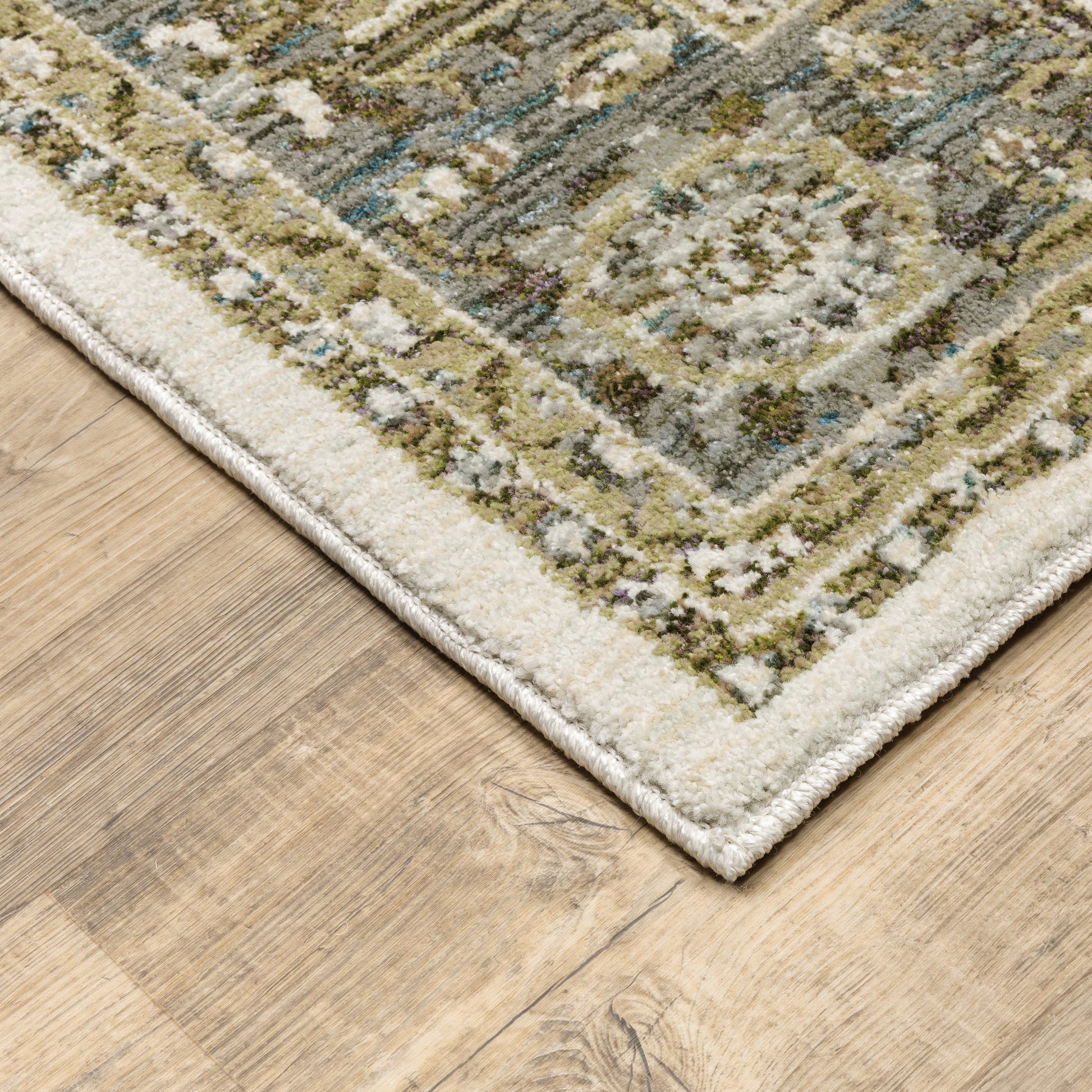 Andorra Oriental Ivory/ Blue Cut Pile Rug
