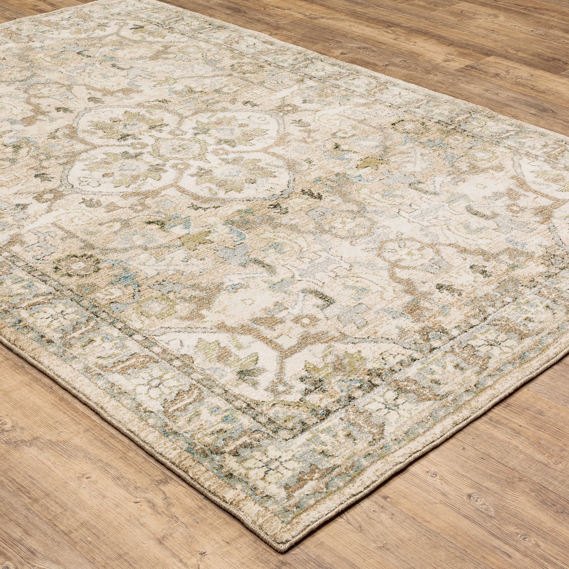 Andorra Medallion Beige/ Ivory Distressed Cut Pile Rug