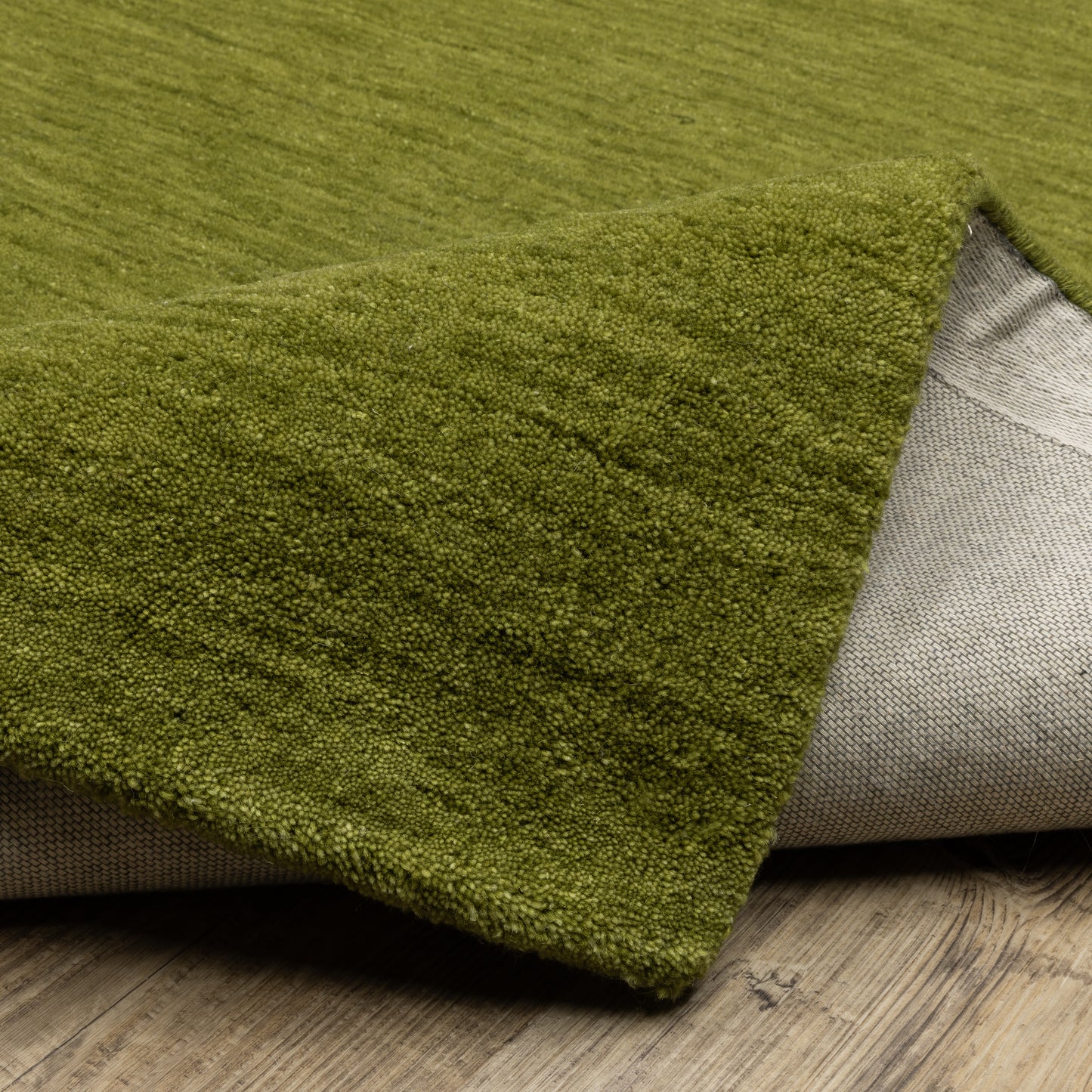 Aniston Ii Solid Green/ Green Cut Pile Rug