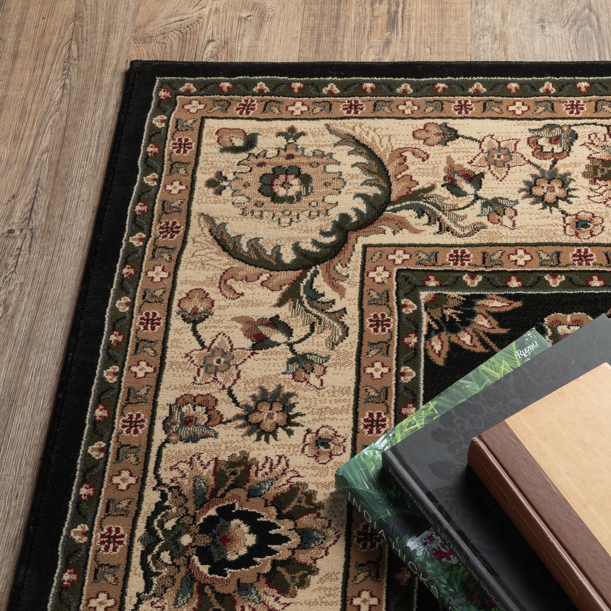 Ariana Oriental Black/ Ivory Cut Pile Rug