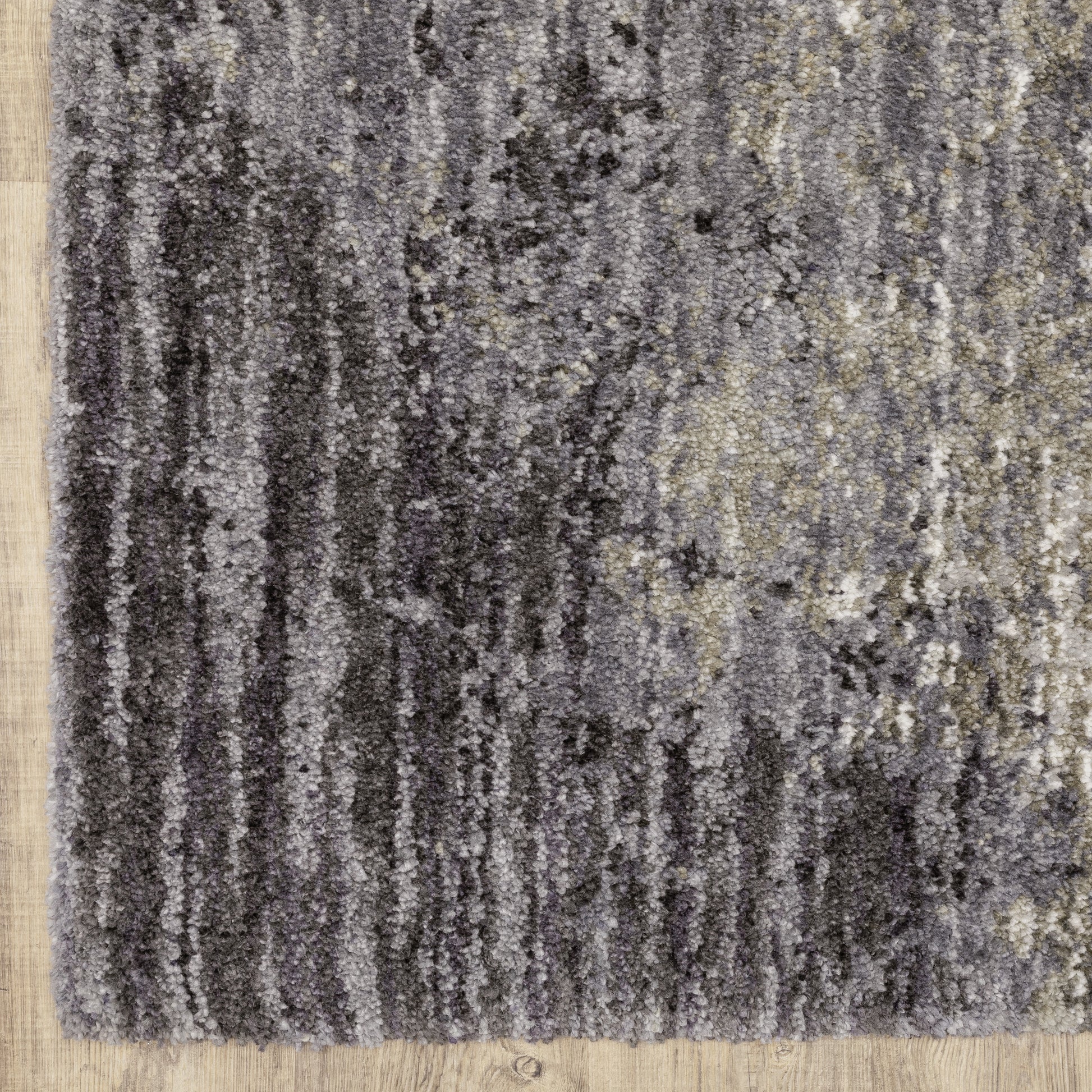 Aspen Shag Grey/ Ivory Distressed Cut Pile Rug