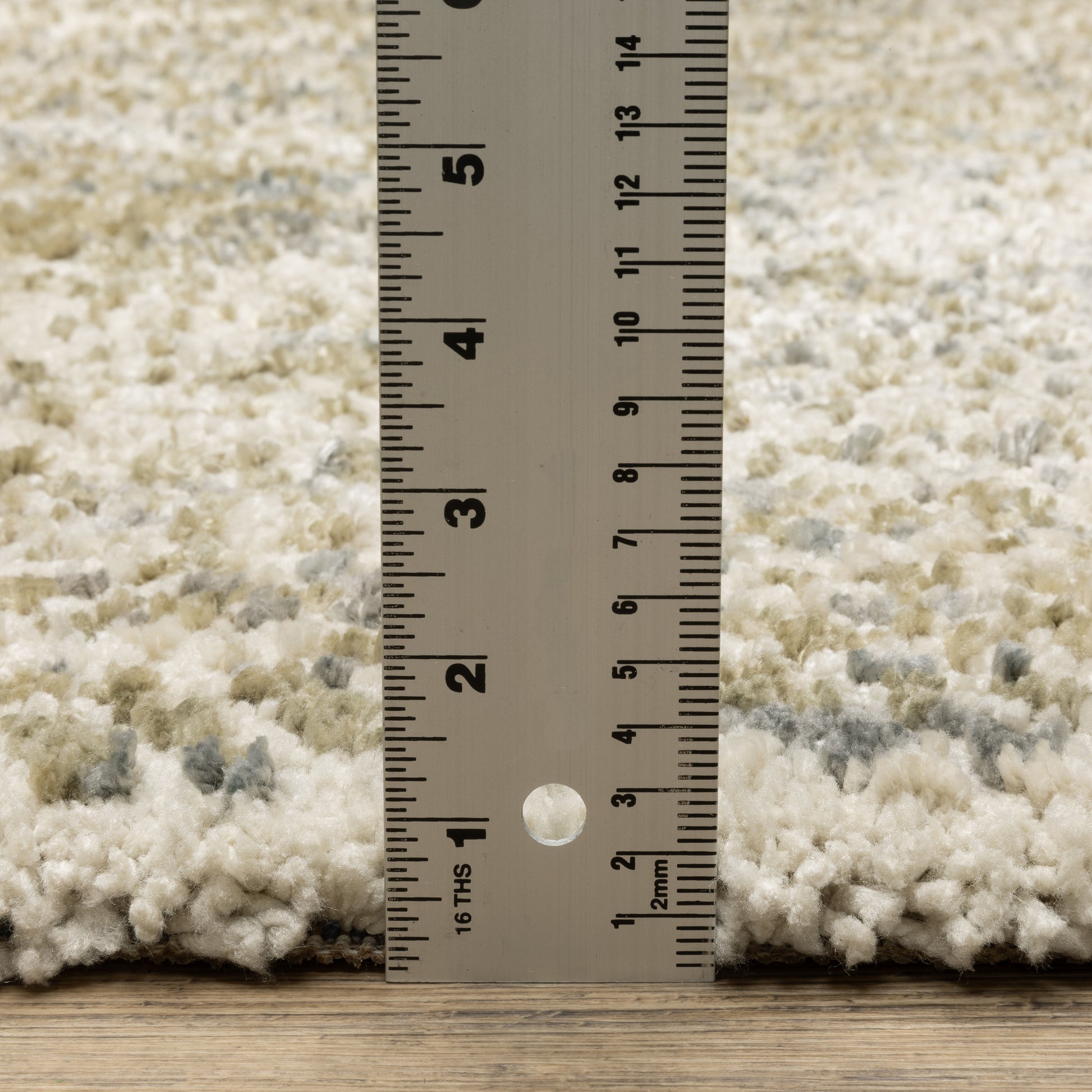 Aspen Distressed Ivory/ Gold Abstract Cut Pile Rug