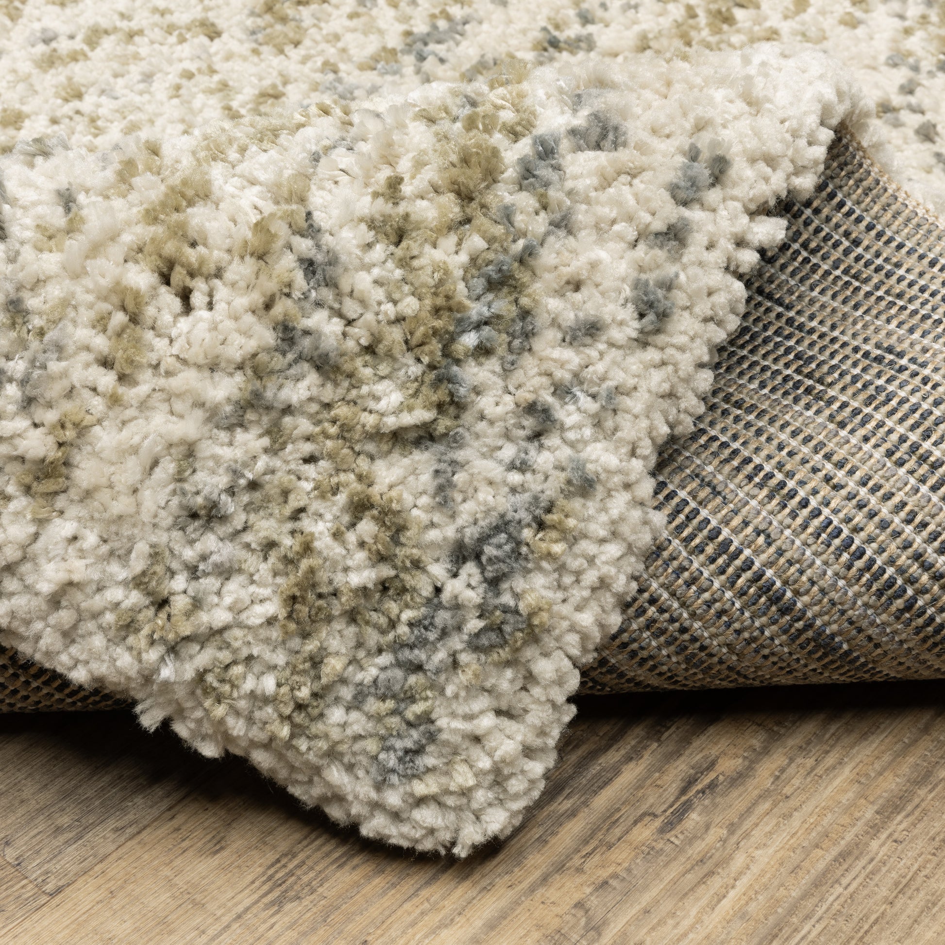 Aspen Distressed Ivory/ Gold Abstract Cut Pile Rug