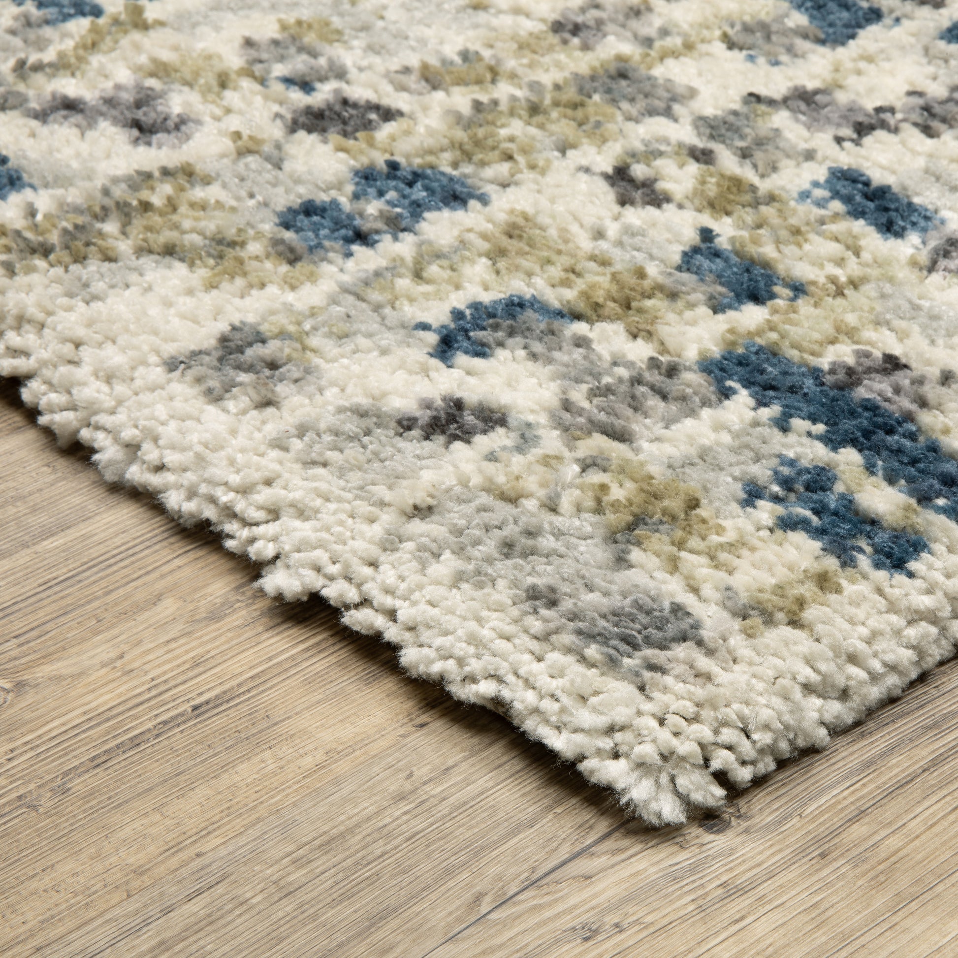Aspen Geometric Ivory/ Blue Cut Pile Rug