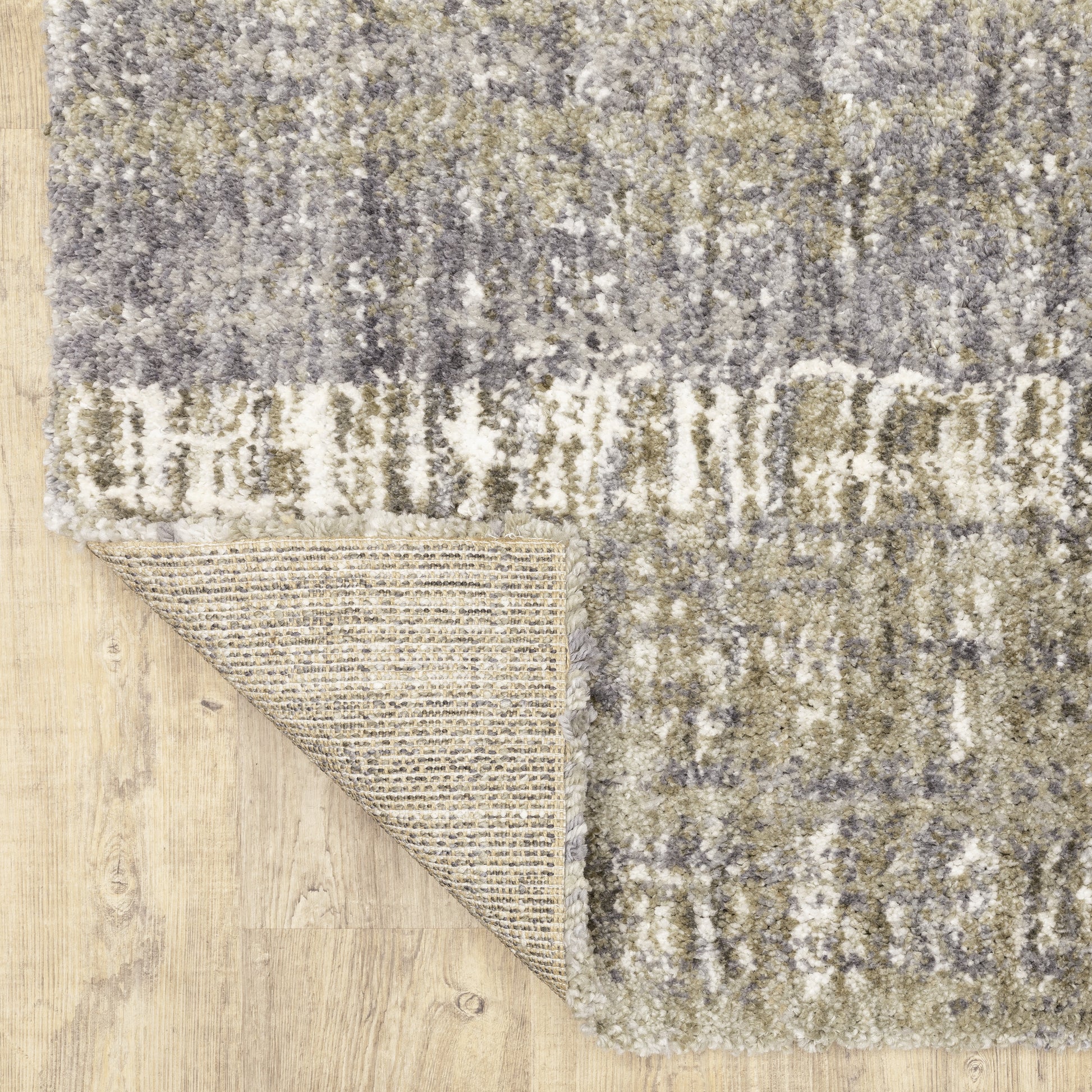 Aspen Shag Grey/ Ivory Distressed Cut Pile Rug