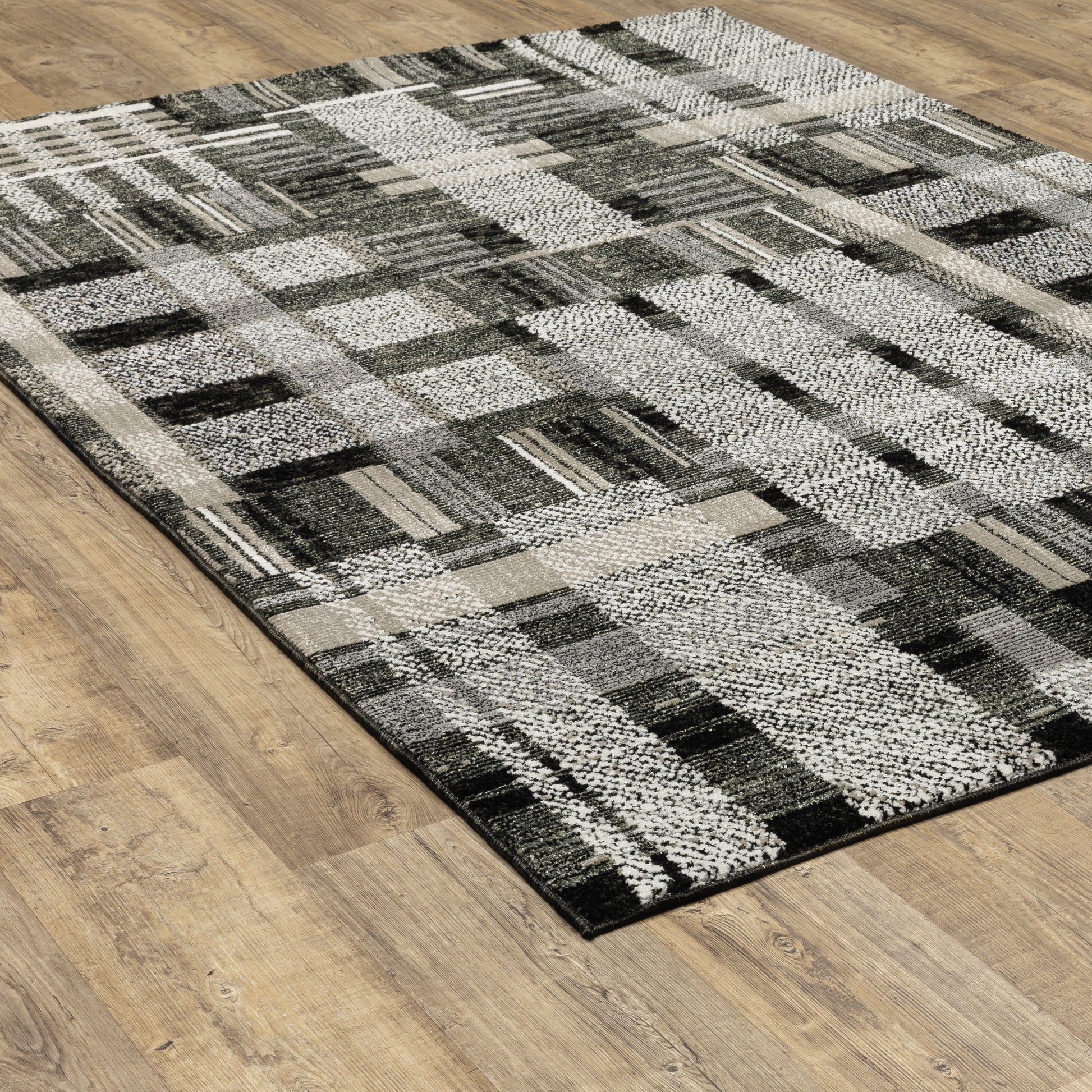 Atlas Geometric Black/ Grey Cut Pile Rug