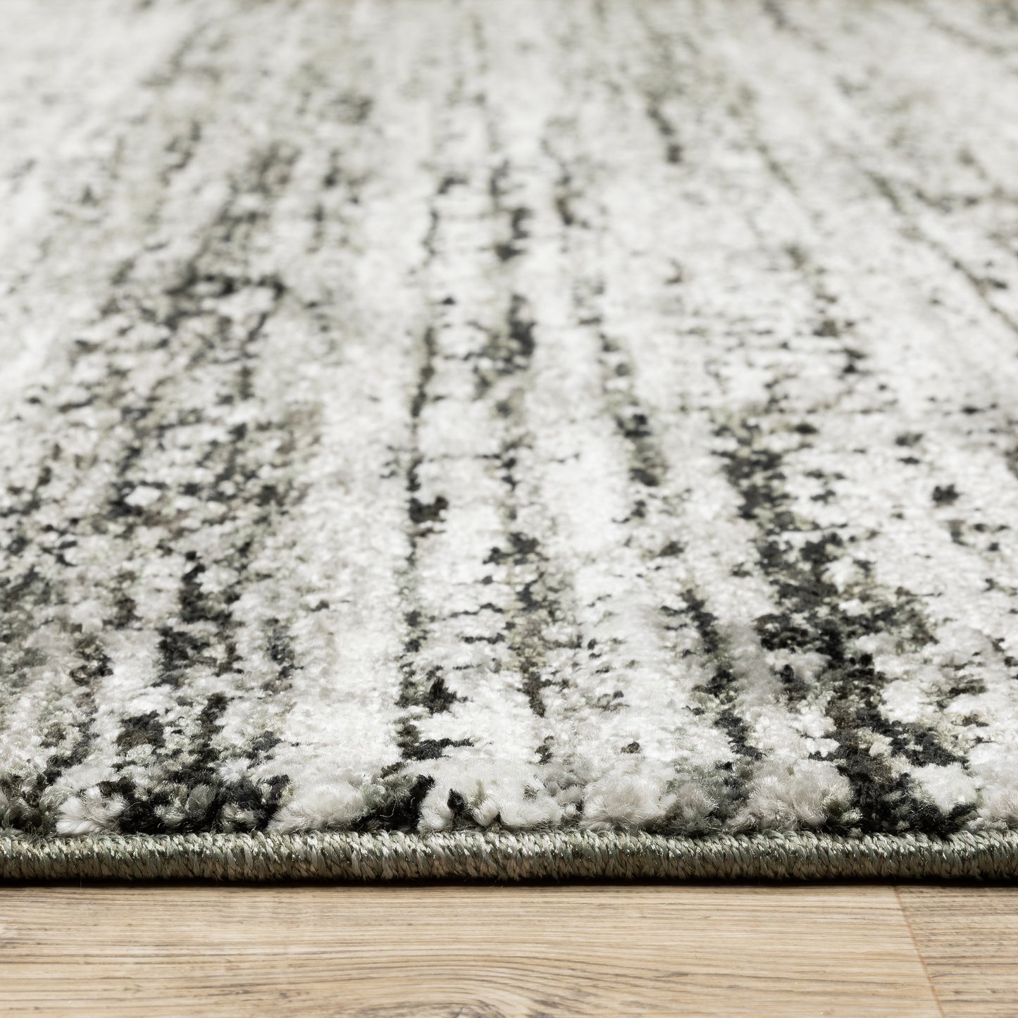 Atlas Abstract Ash/ Charcoal Cut Pile Rug